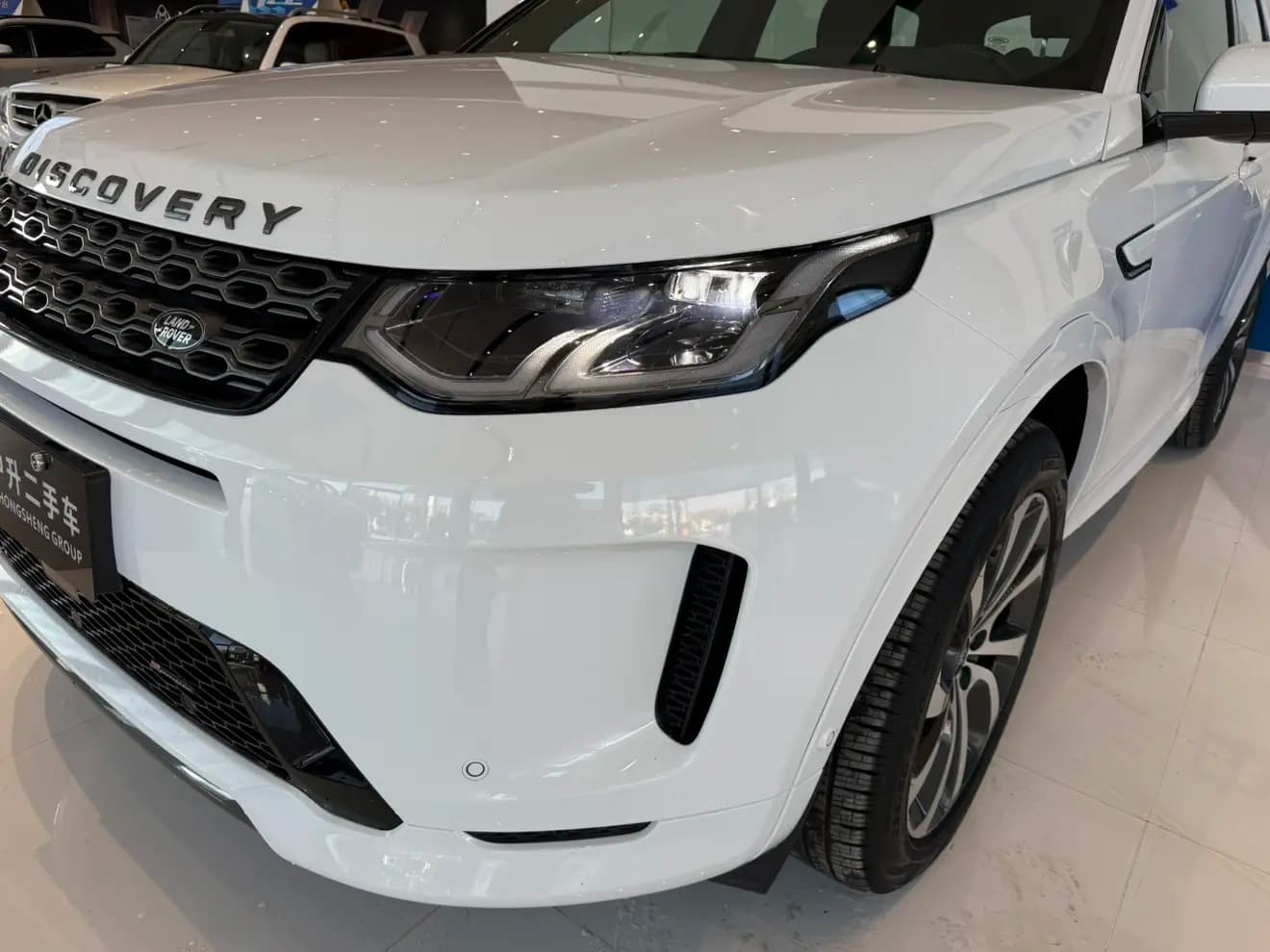 Land Rover Discover Sports 2023 г. 19024 км. — фото 8