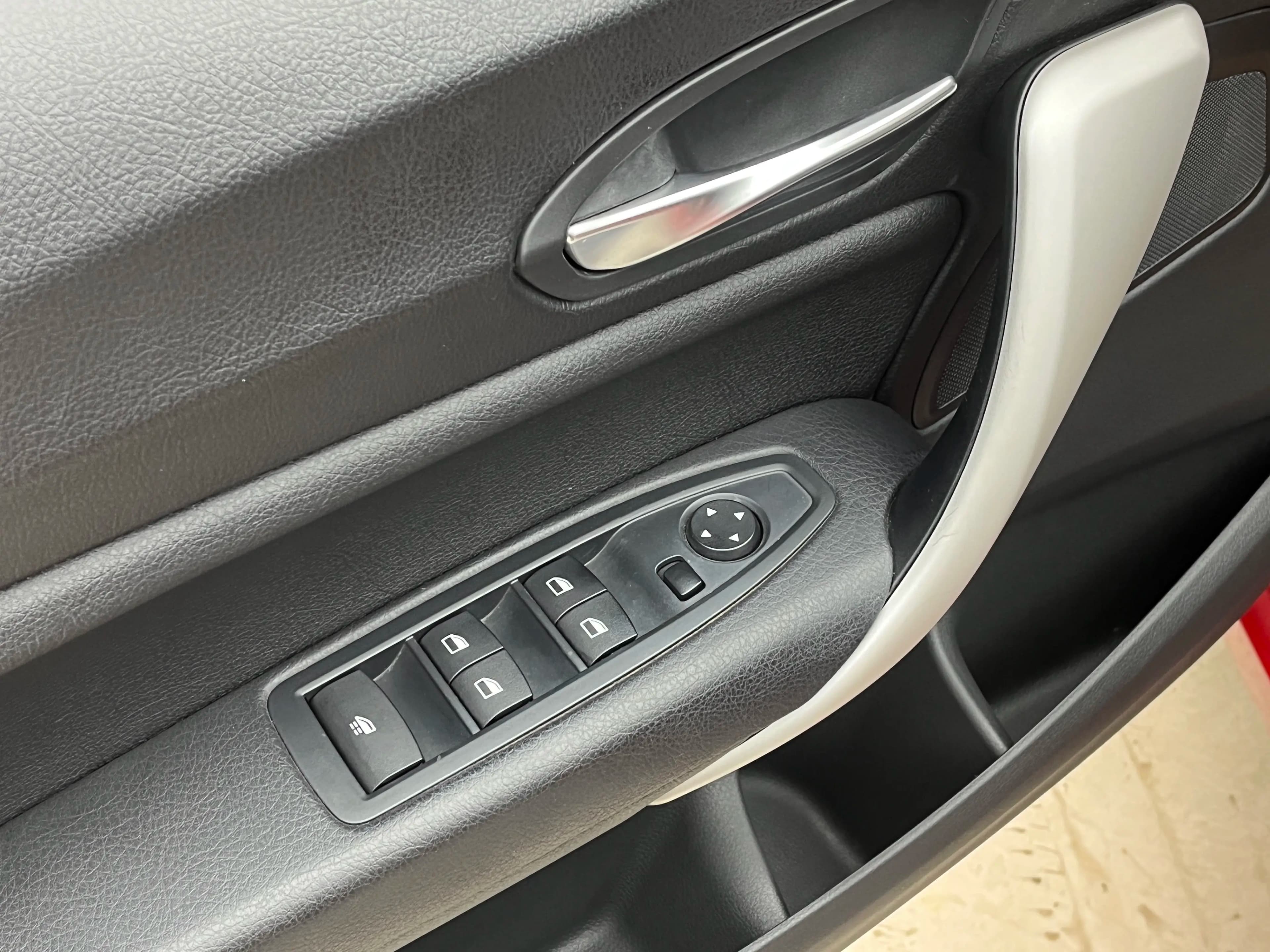 Land Rover Discover Sports 2022 г. 64622 км. — фото 31