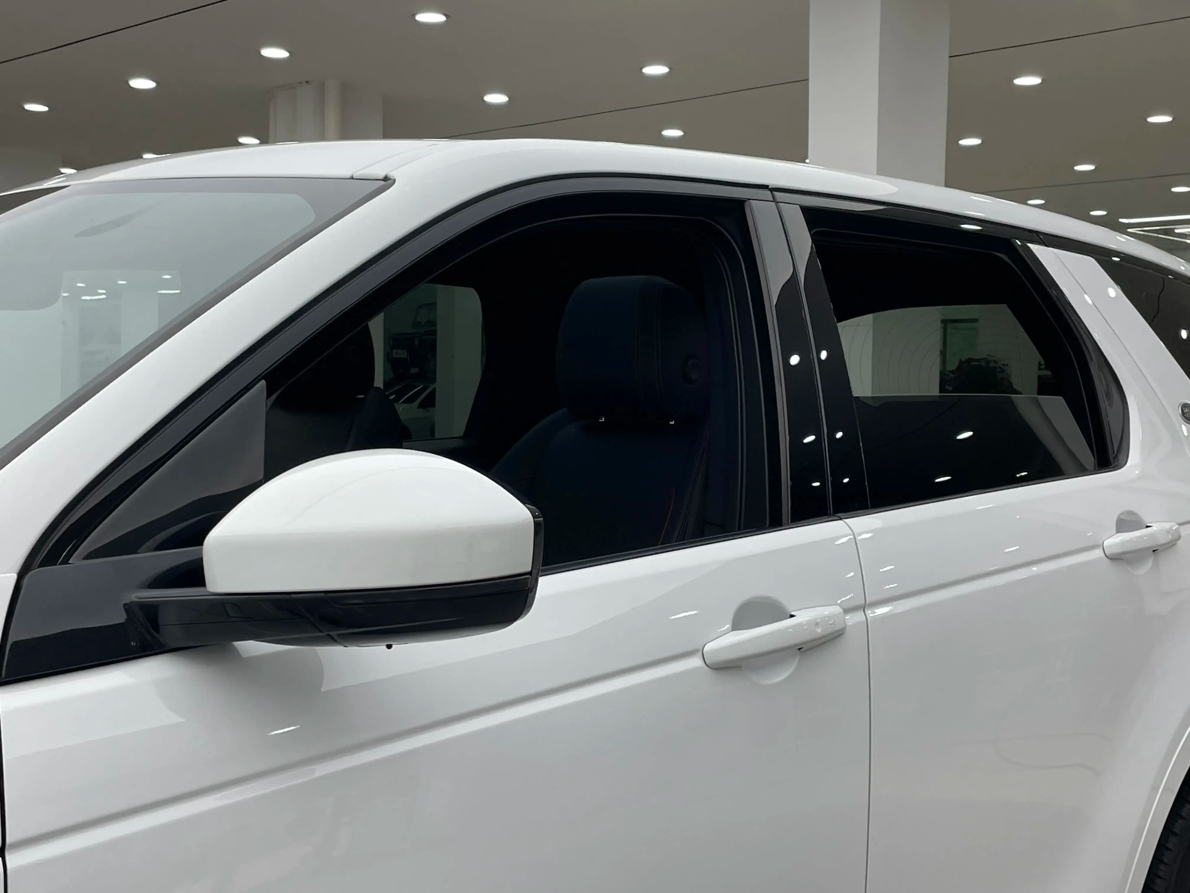 Land Rover Discover Sports 2023 г. 67021 км. — фото 13