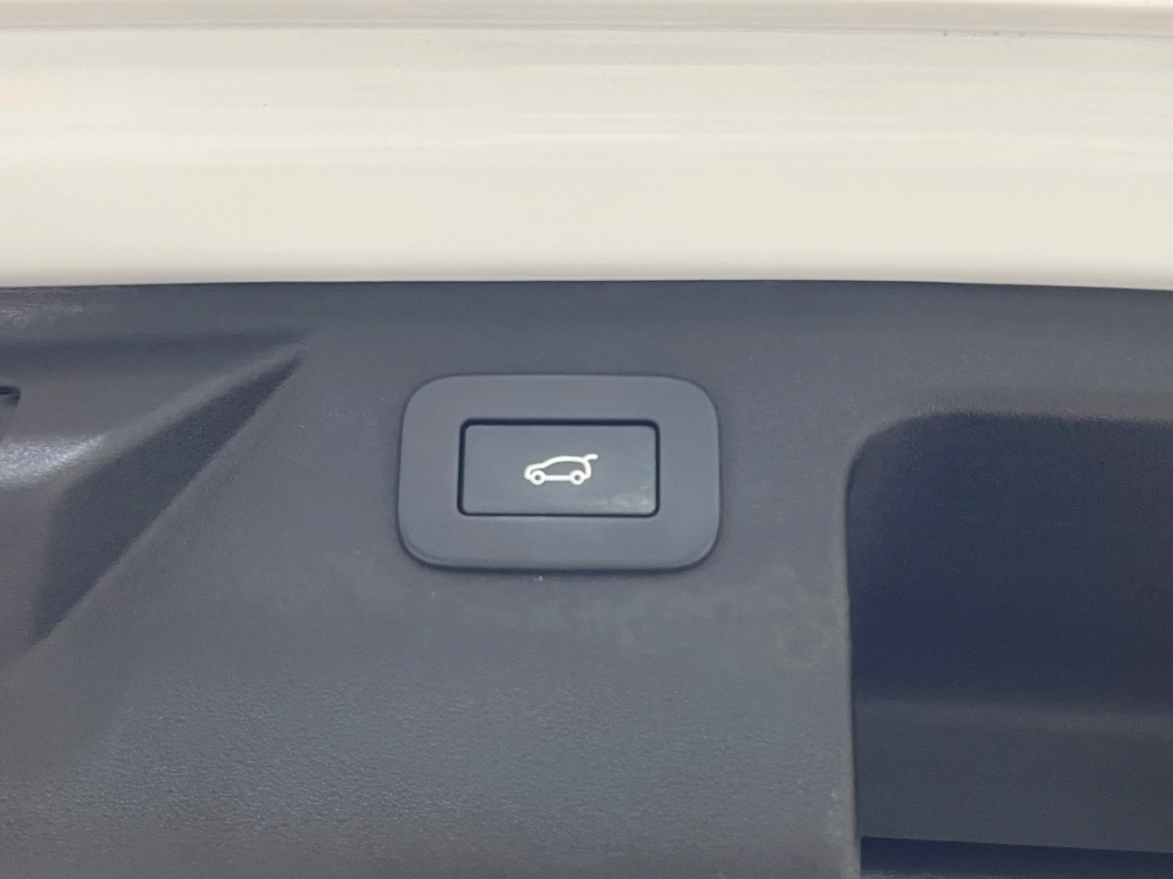 Land Rover Discover Sports 2023 г. 67021 км. — фото 15