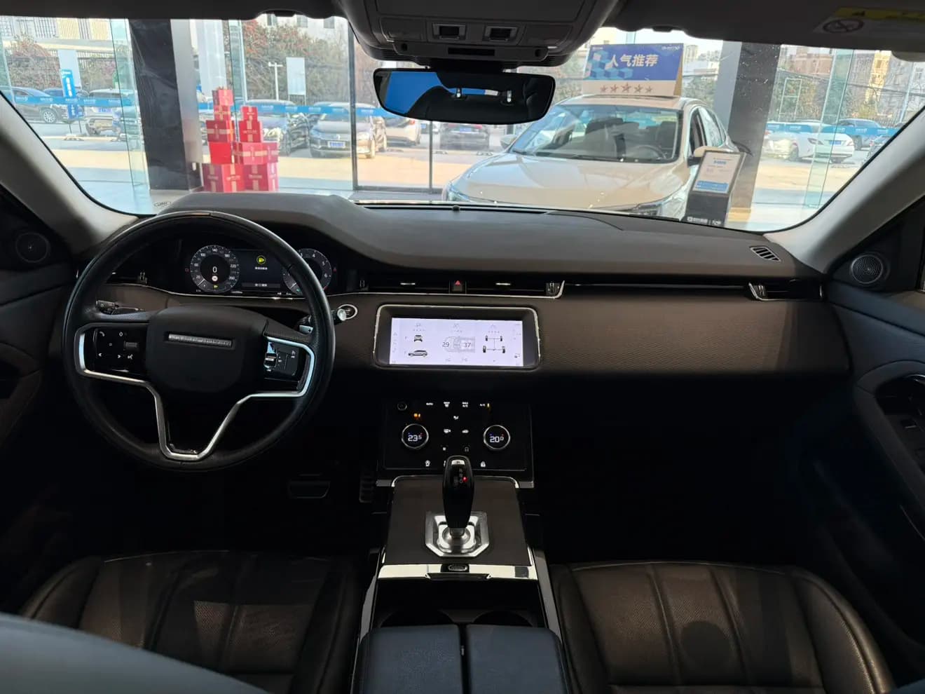 Land Rover Range Rover Evoque 2023 г. 44057 км. — фото 23