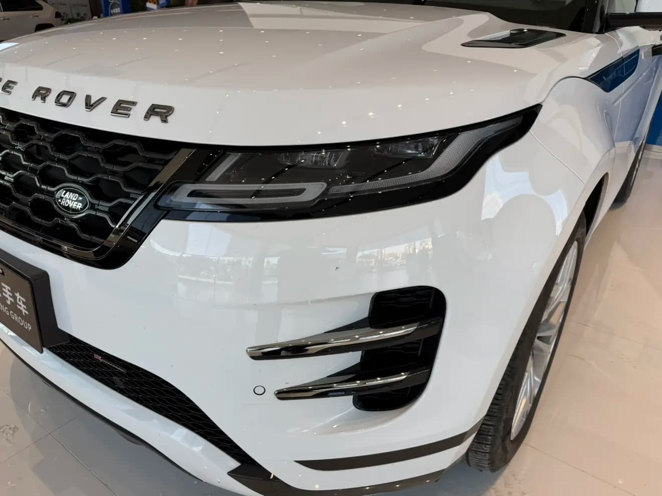 Land Rover Range Rover Evoque 2023 г. 44057 км. — фото 9
