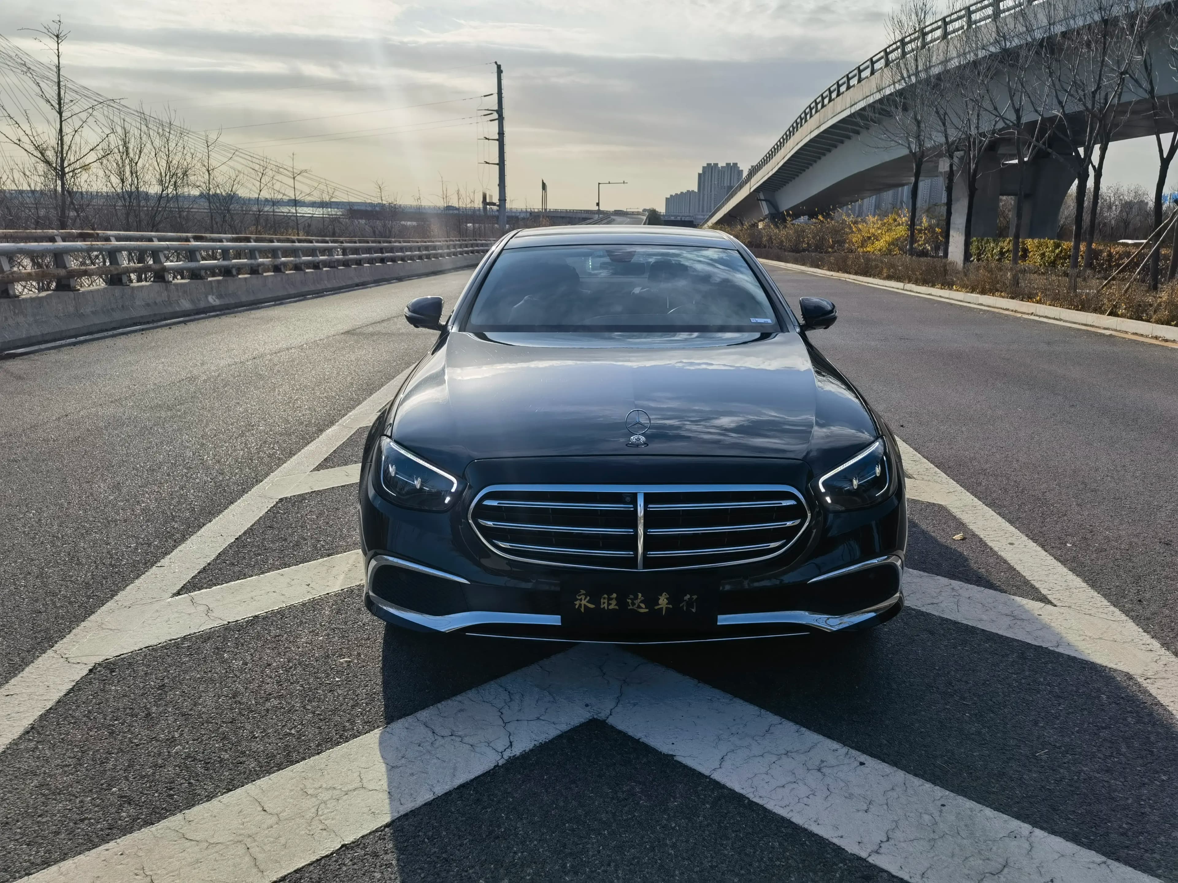 Mercedes-Benz E-Class 2022 г. 63141 км. — фото 2