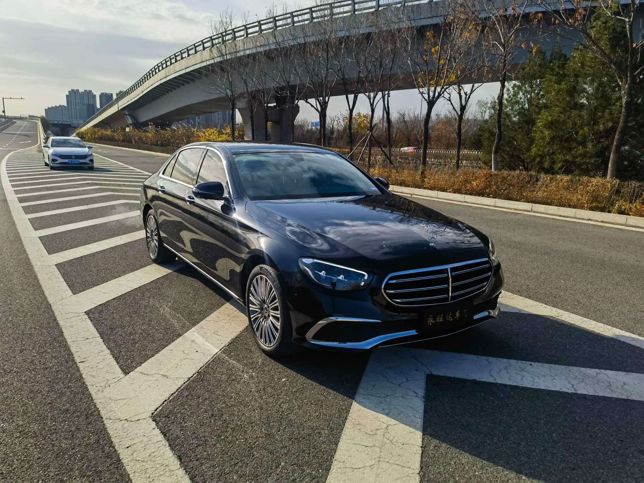 Mercedes-Benz E-Class 2022 г. 63141 км. — фото 3