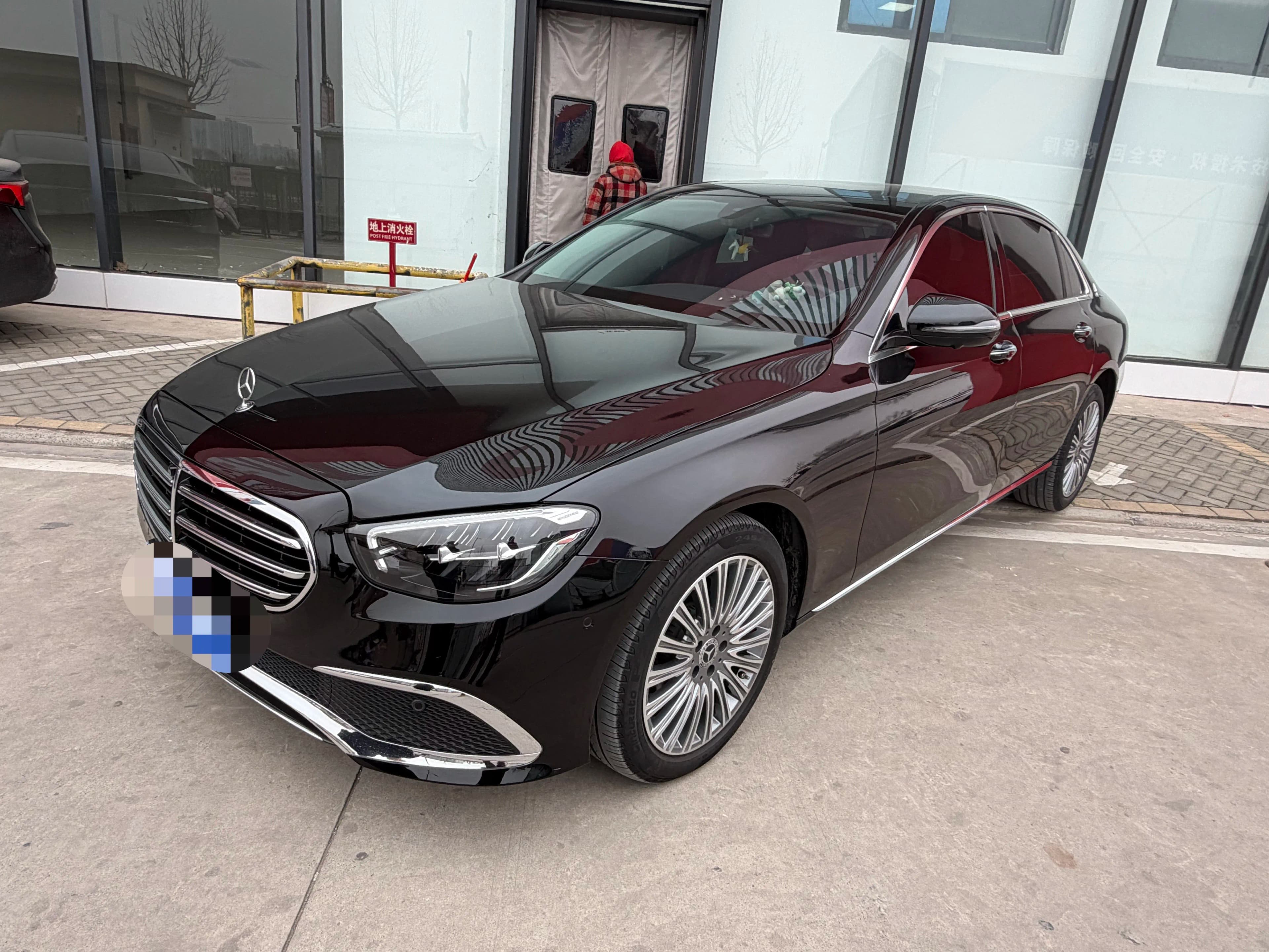 Mercedes-Benz E-Class 2023 г. 46140 км.