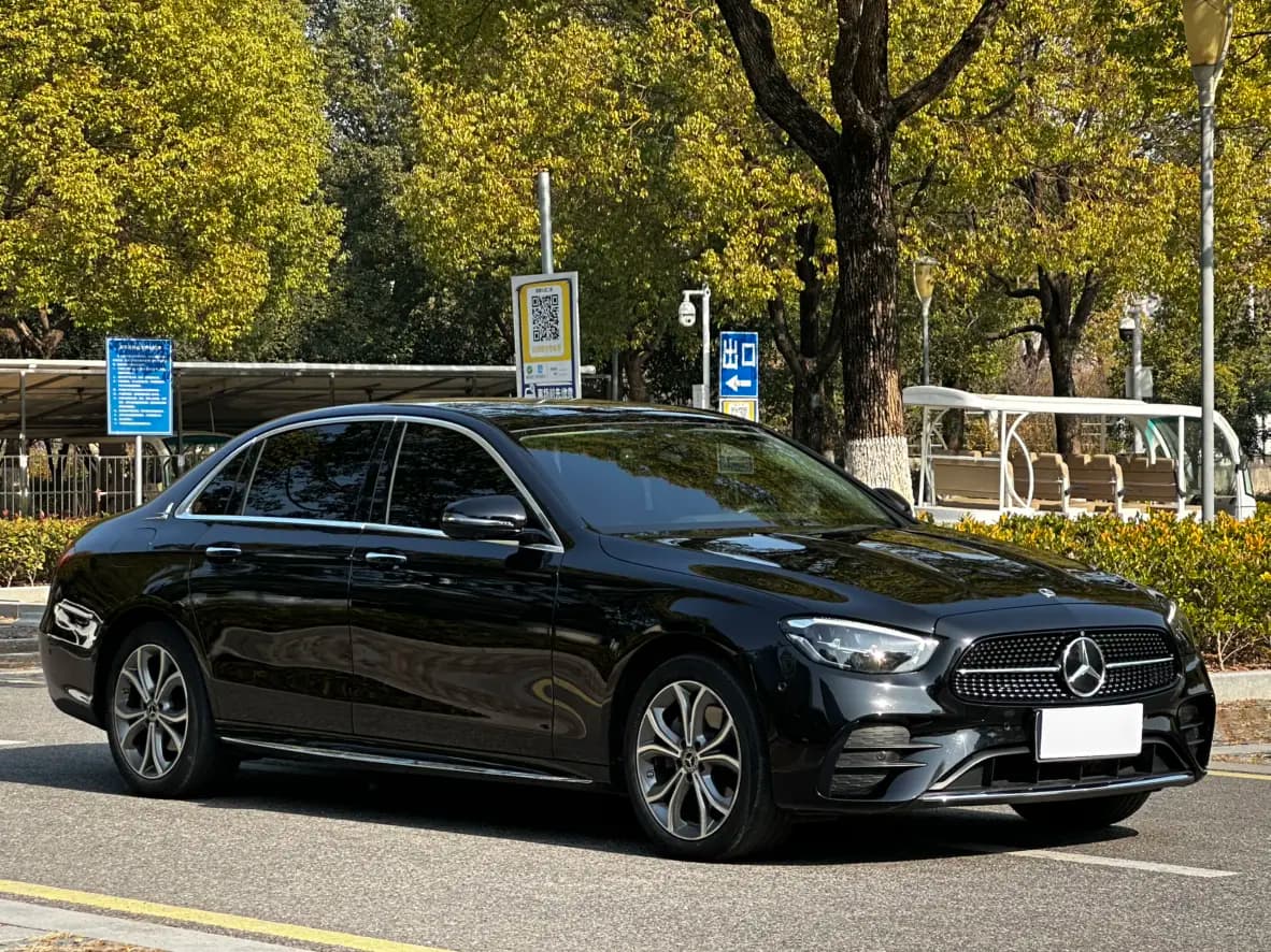 Mercedes-Benz E-Class 2022 г. 90139 км. — фото 3