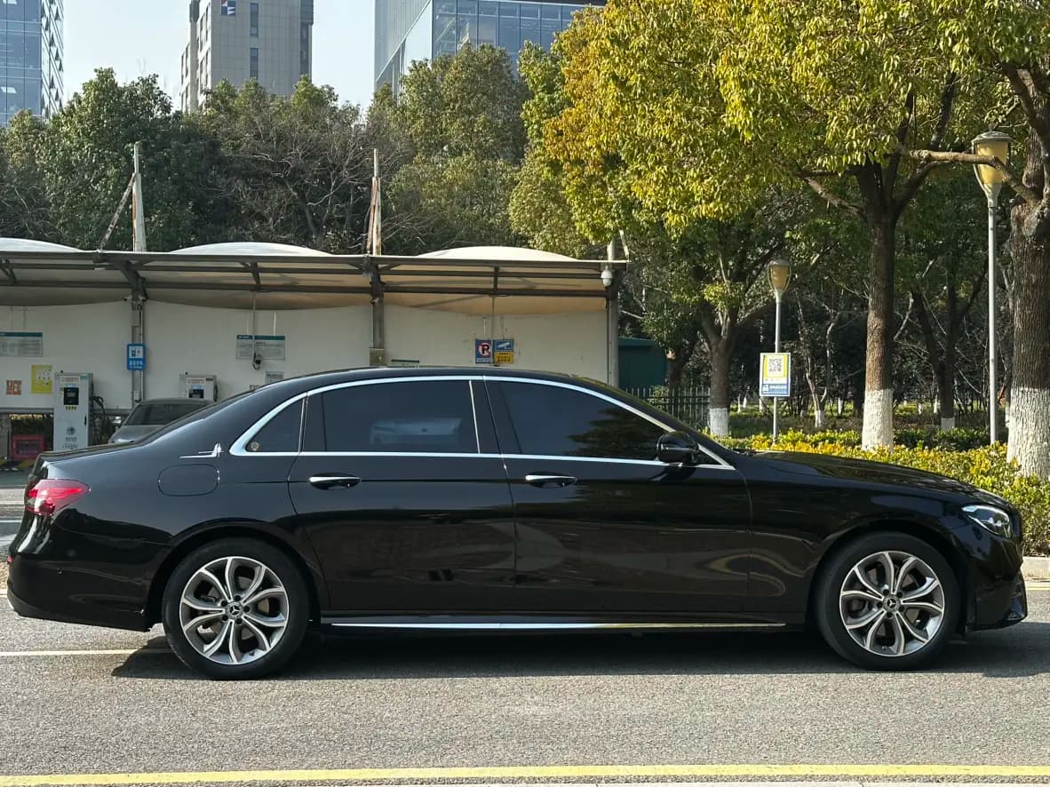 Mercedes-Benz E-Class 2022 г. 90139 км. — фото 8