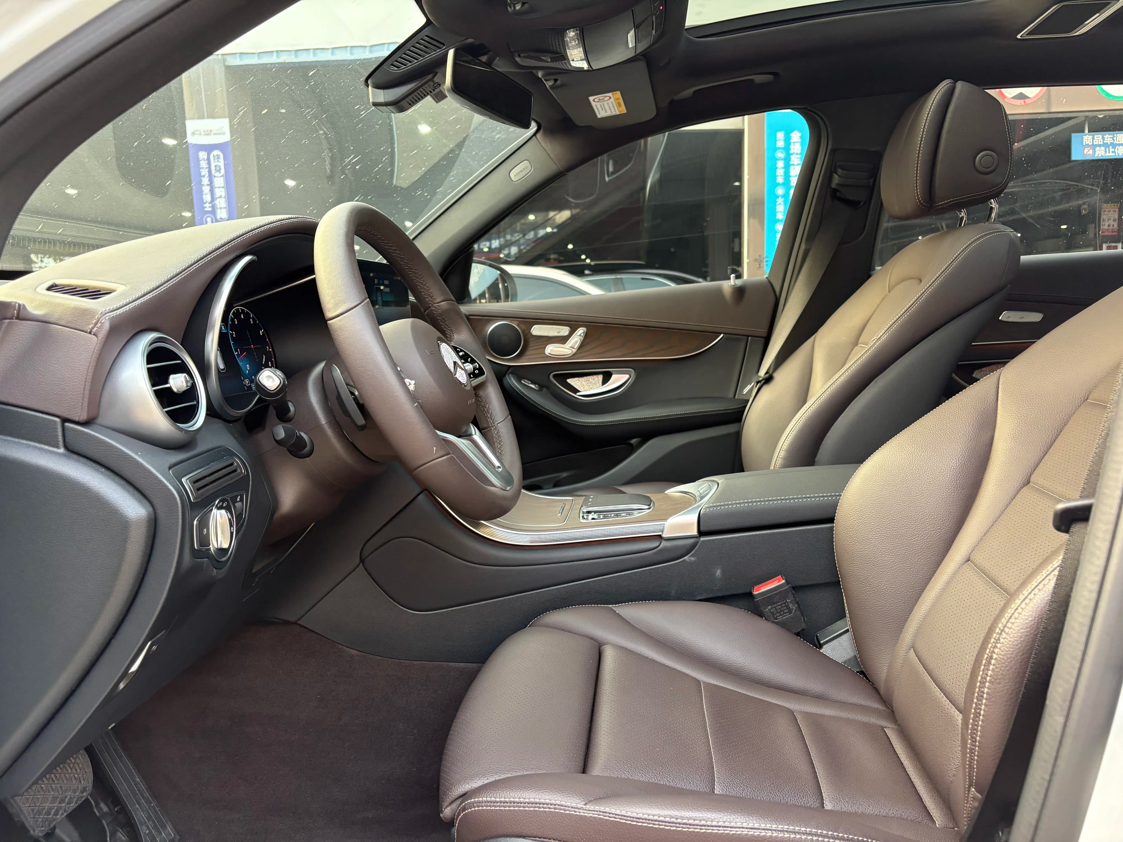 Mercedes-Benz GLC 2023 г. 22094 км. — фото 14