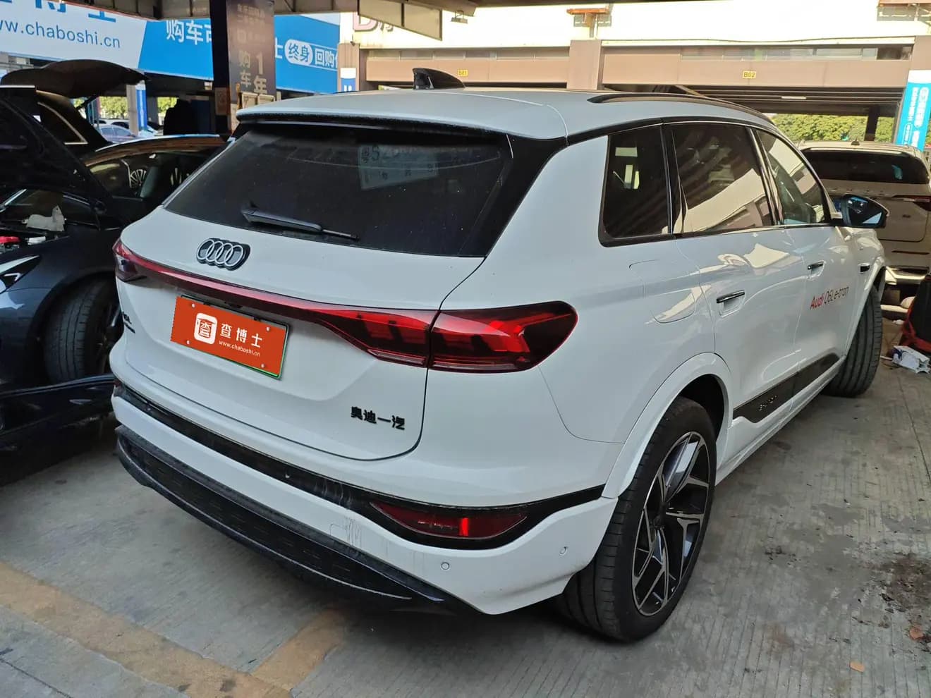 Audi Q6L e-tron 2025 г. 4056 км. — фото 4