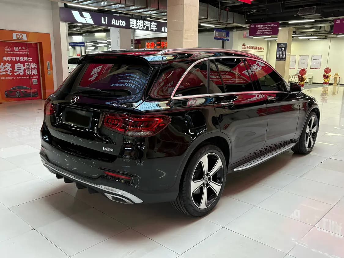 Mercedes-Benz GLC 2022 г. 28093 км. — фото 4