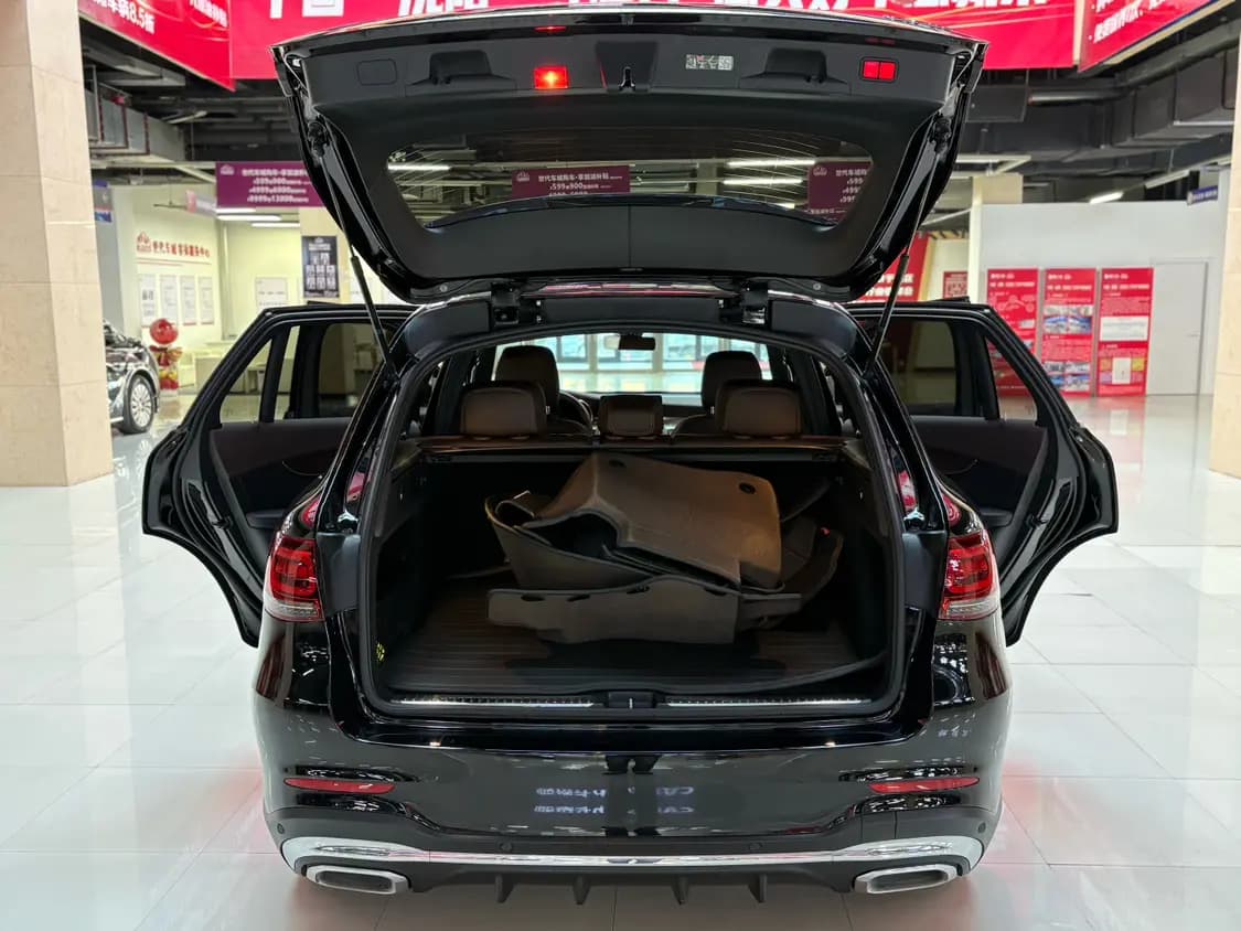 Mercedes-Benz GLC 2022 г. 28093 км. — фото 10