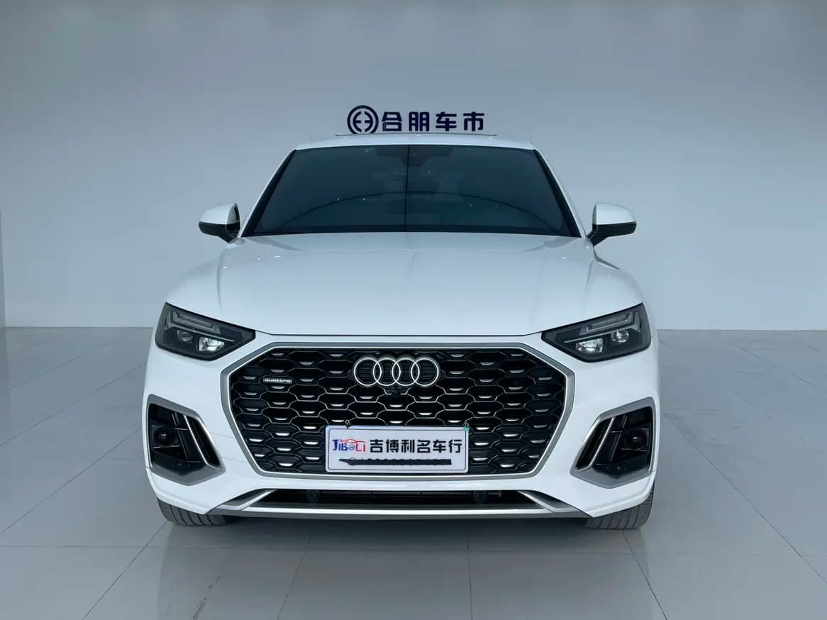 Audi Q5L Sportback 2021 г. 55103 км. — фото 2