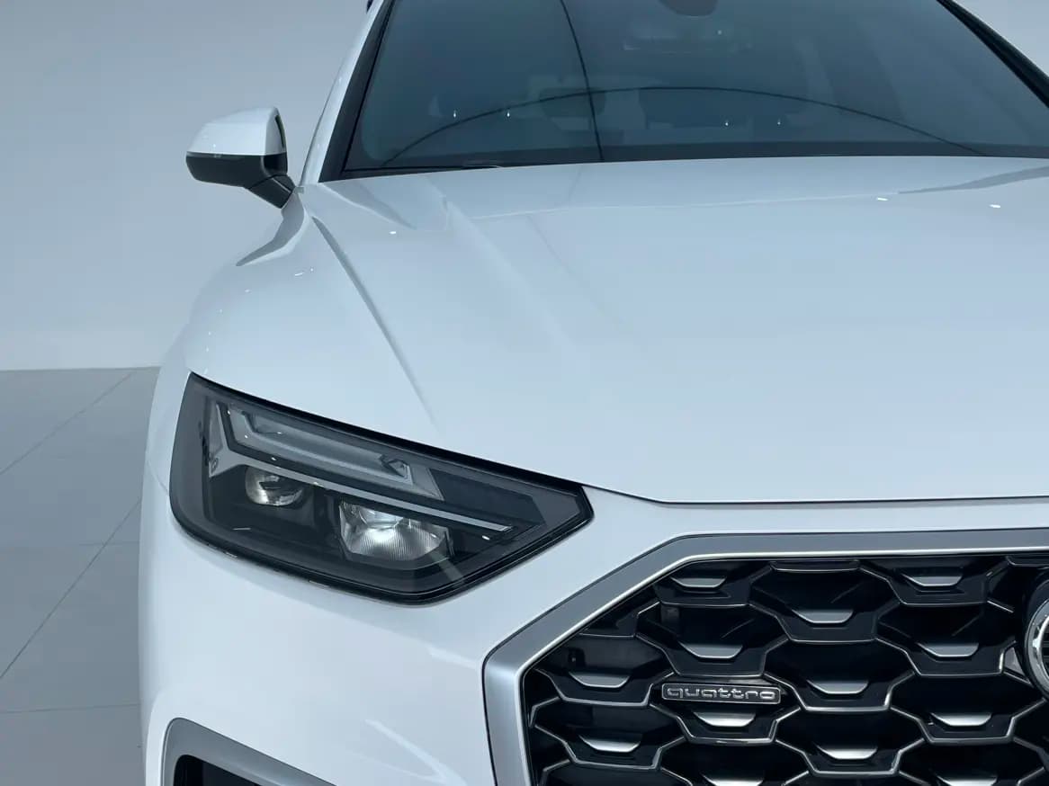 Audi Q5L Sportback 2021 г. 55103 км. — фото 7