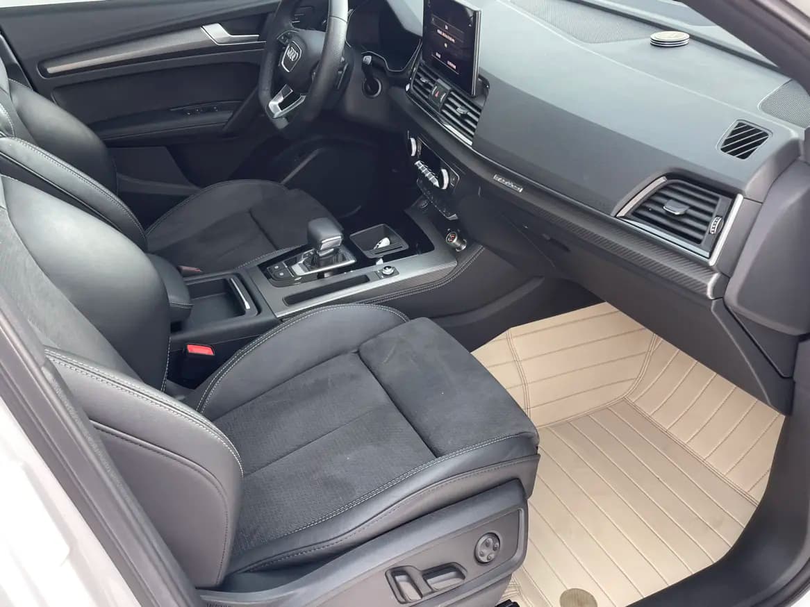 Audi Q5L Sportback 2021 г. 55103 км. — фото 9