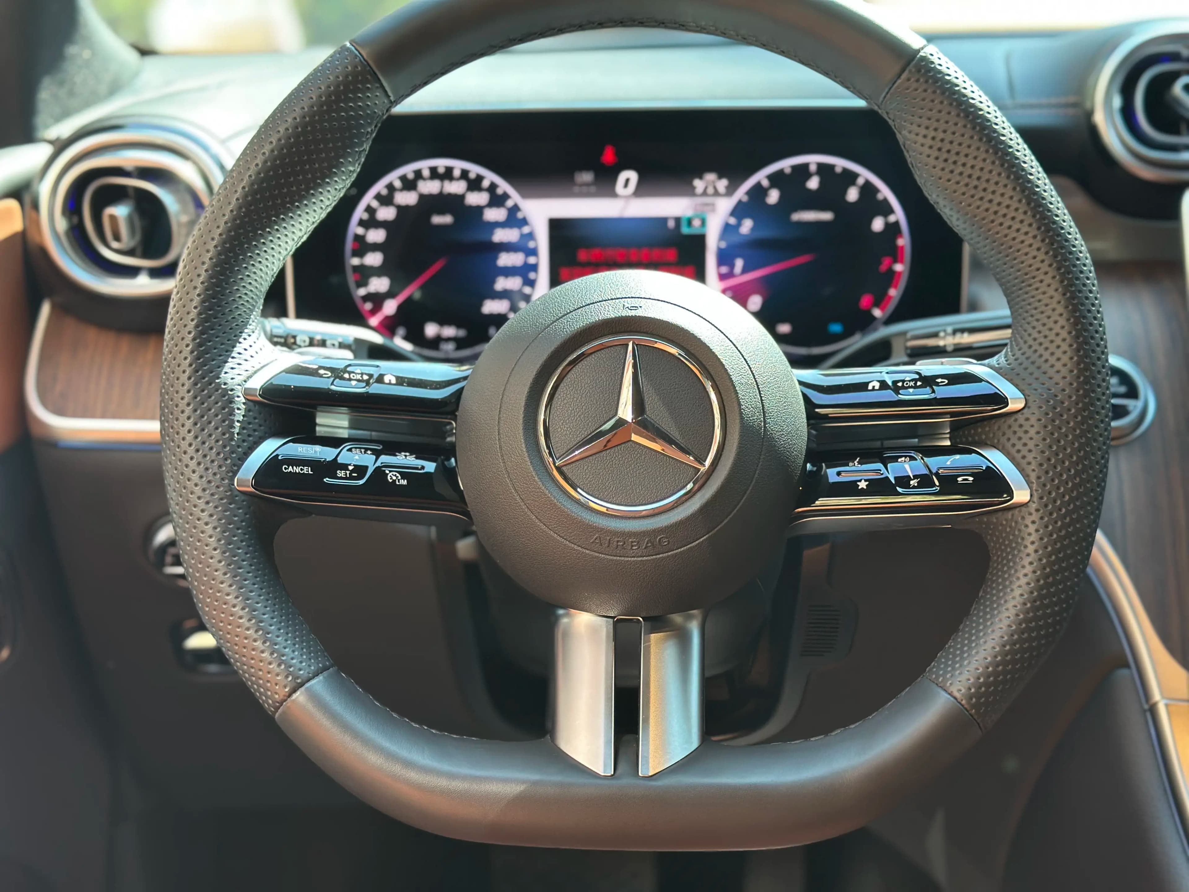 Mercedes-Benz GLC 2024 г. 12090 км. — фото 17