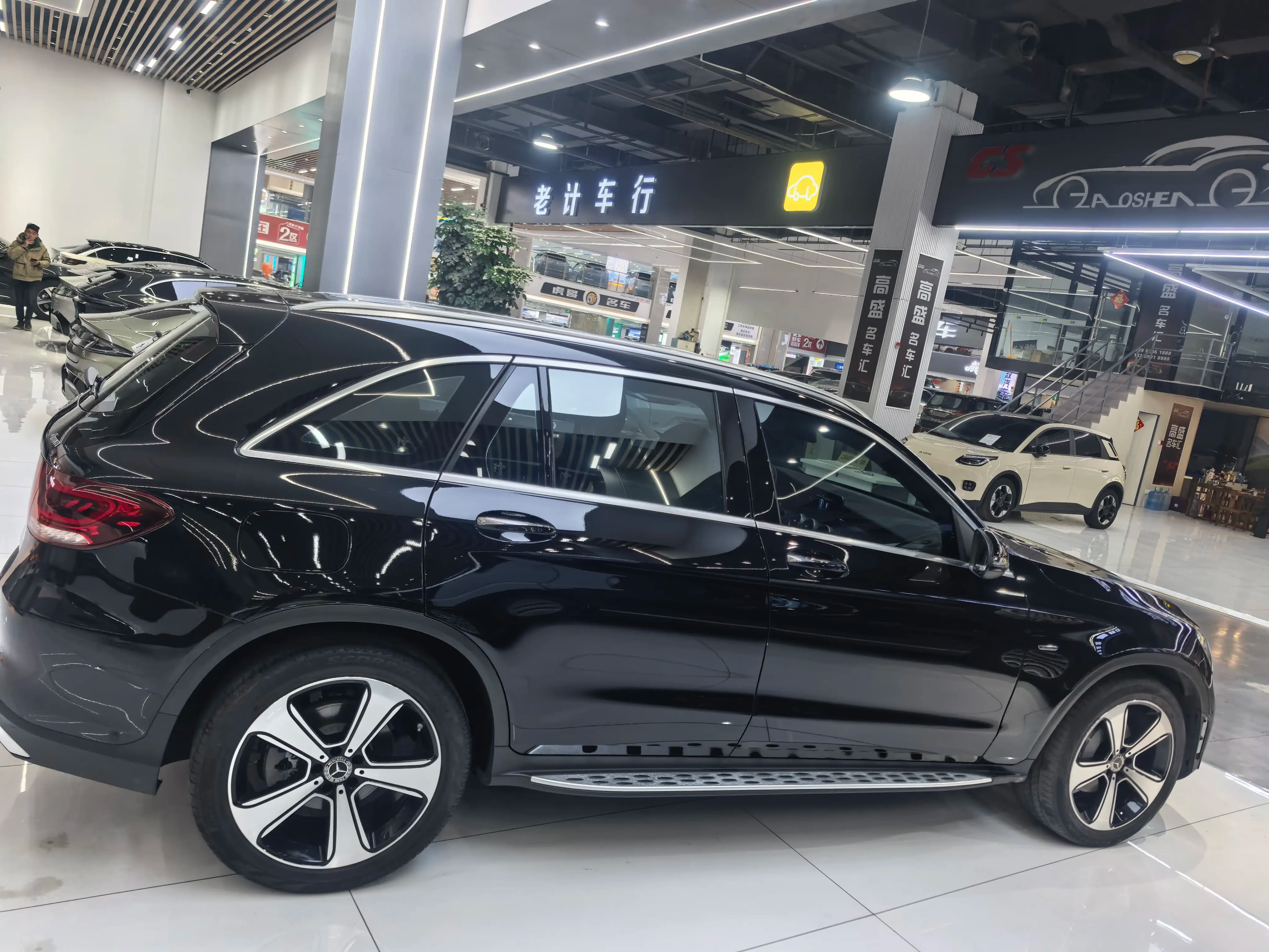 Mercedes-Benz GLC 2023 г. 62089 км. — фото 11