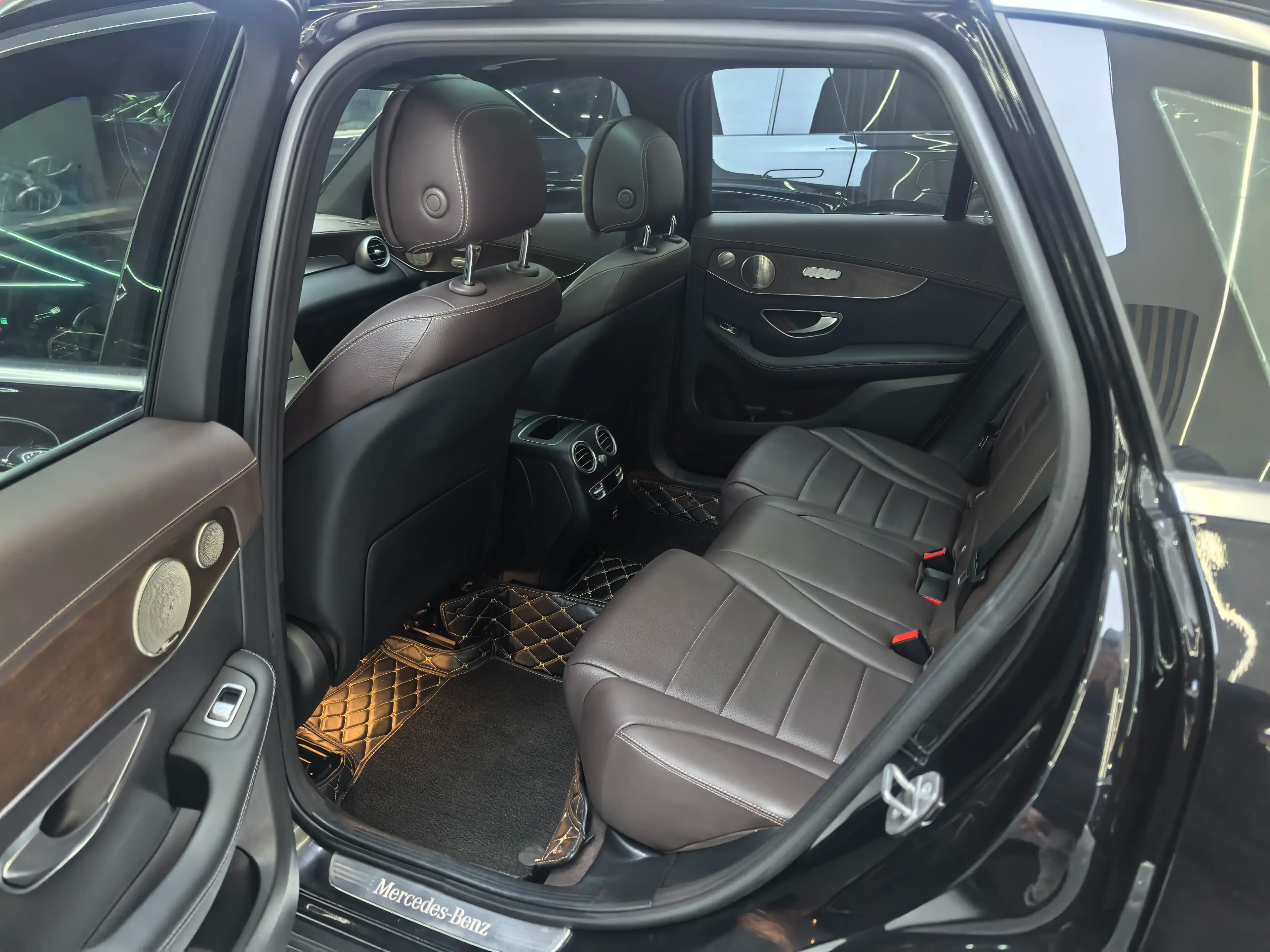 Mercedes-Benz GLC 2023 г. 62089 км. — фото 16