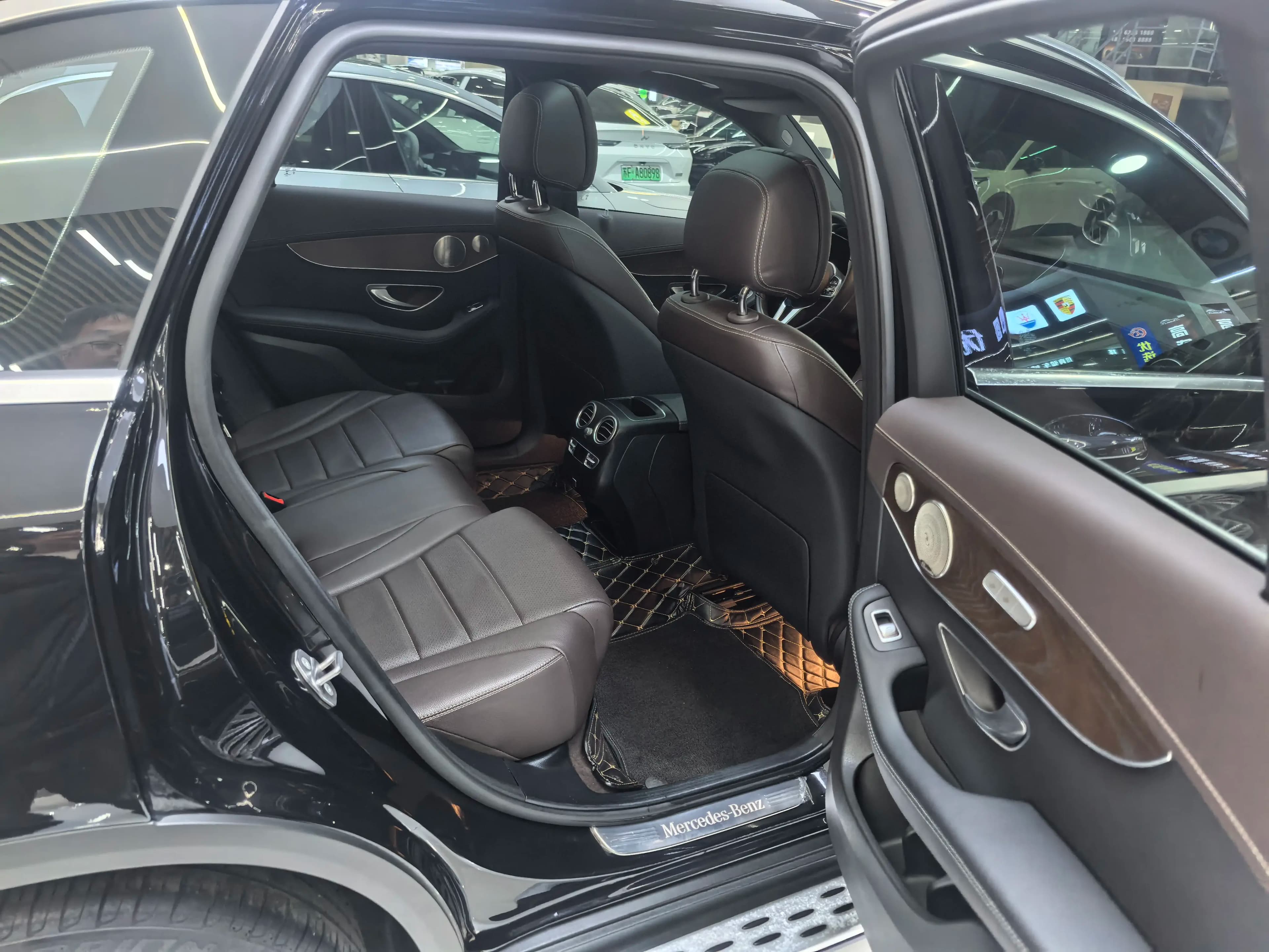 Mercedes-Benz GLC 2023 г. 62089 км. — фото 21