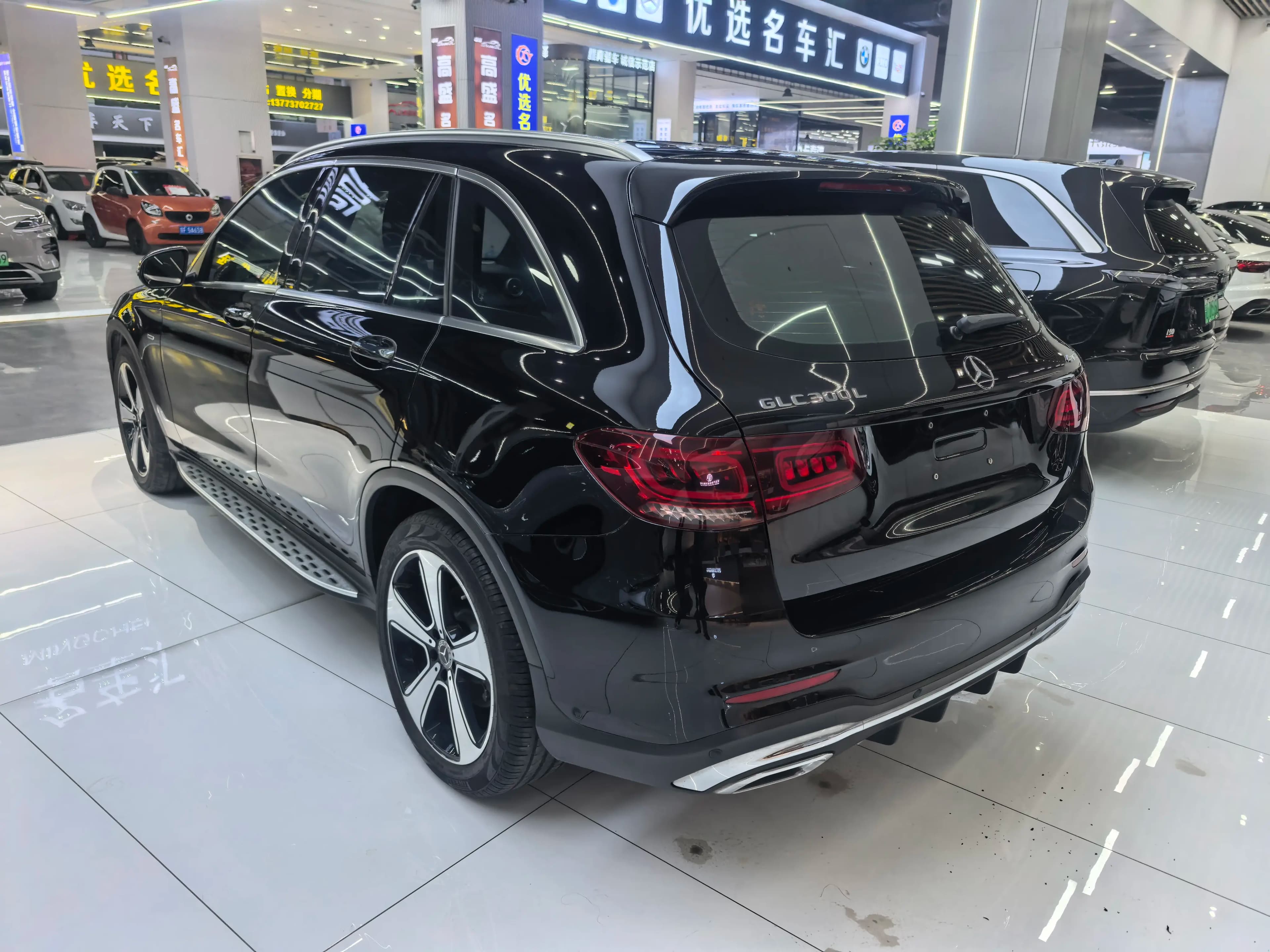 Mercedes-Benz GLC 2023 г. 62089 км. — фото 4