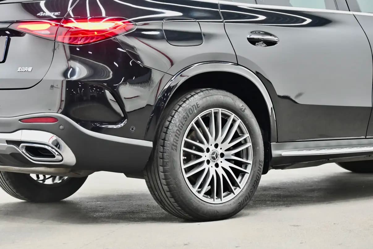 Mercedes-Benz GLC 2024 г. 49088 км. — фото 15