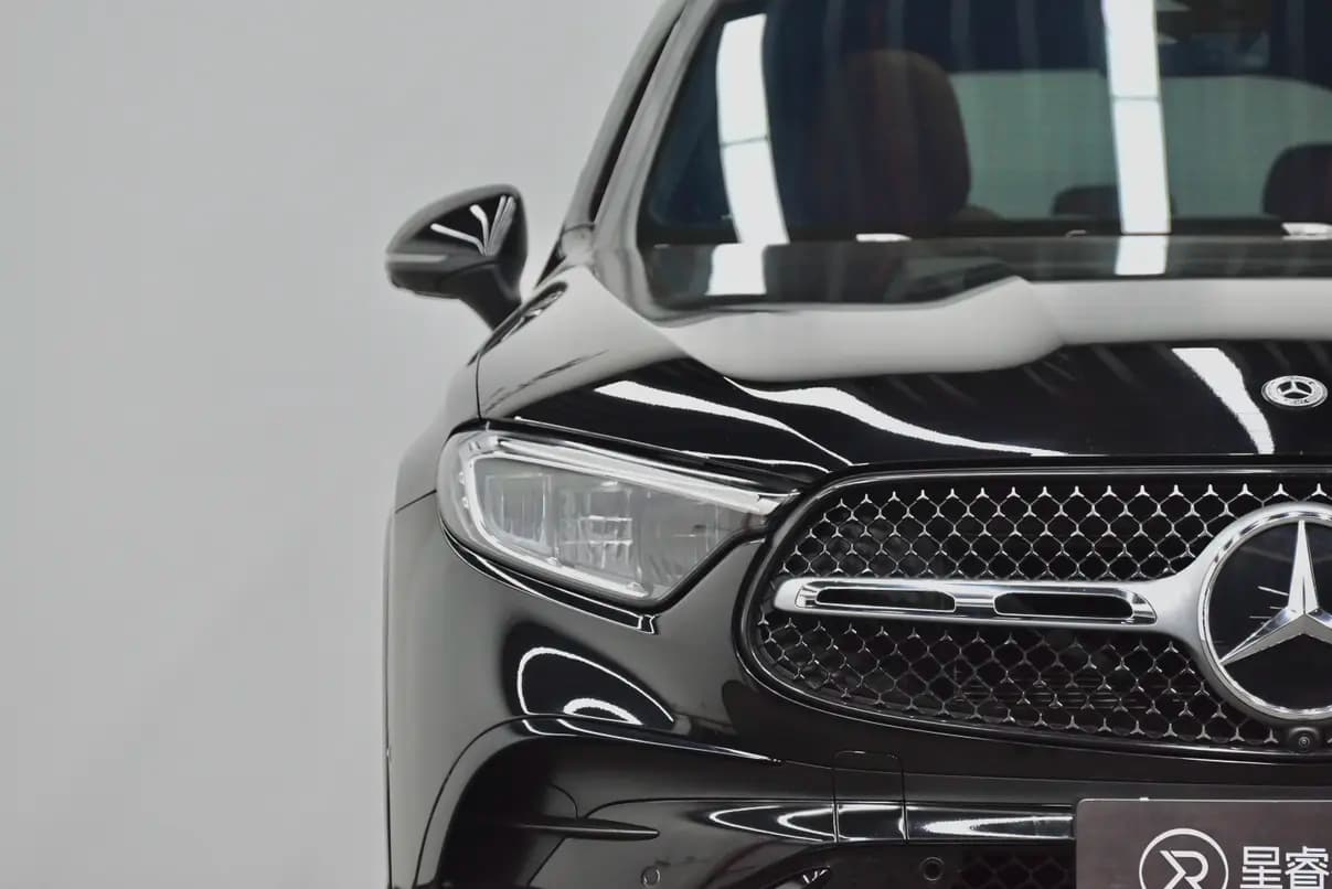 Mercedes-Benz GLC 2024 г. 49088 км. — фото 17