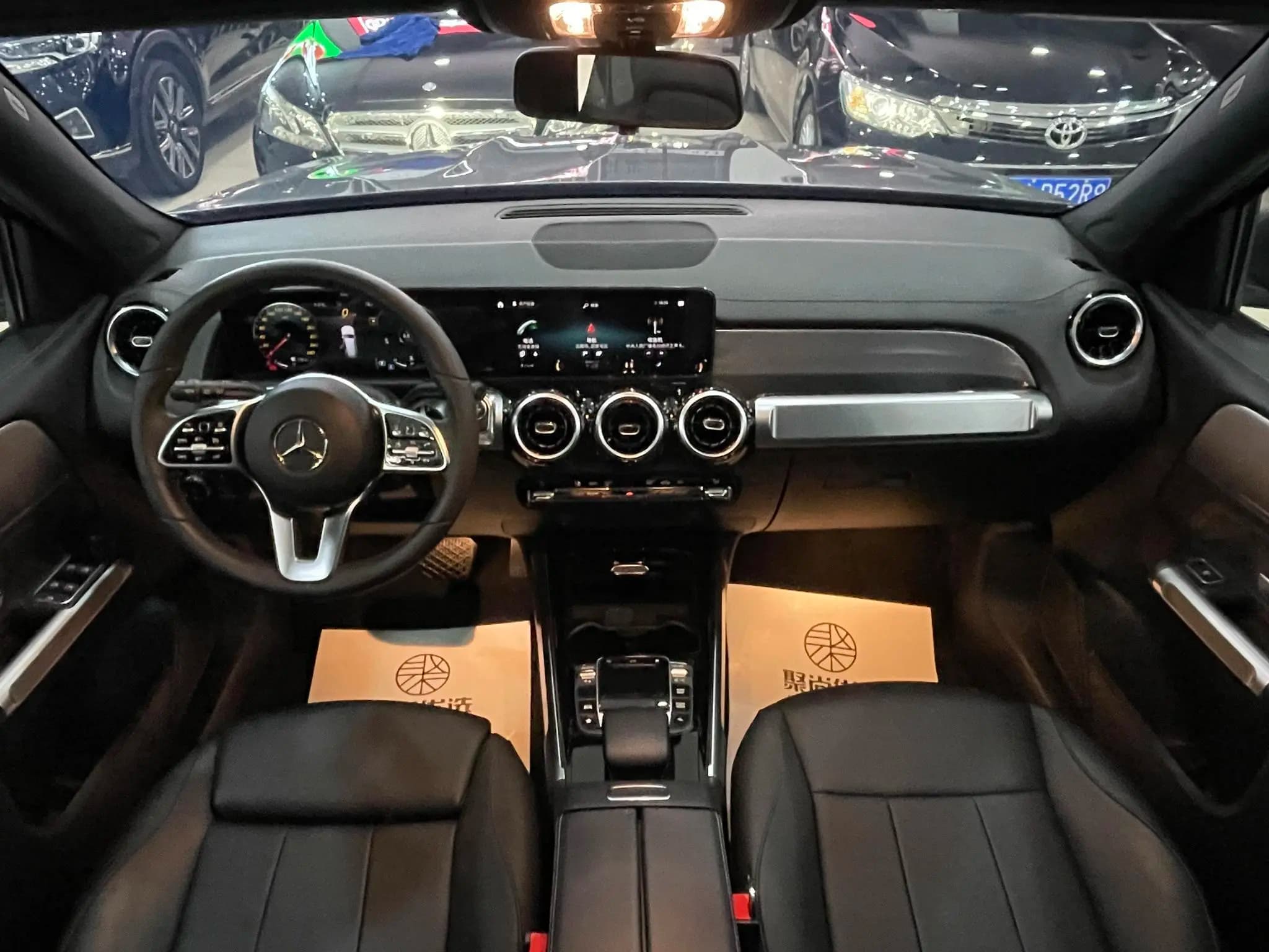 Mercedes-Benz GLB 2022 г. 60104 км. — фото 8
