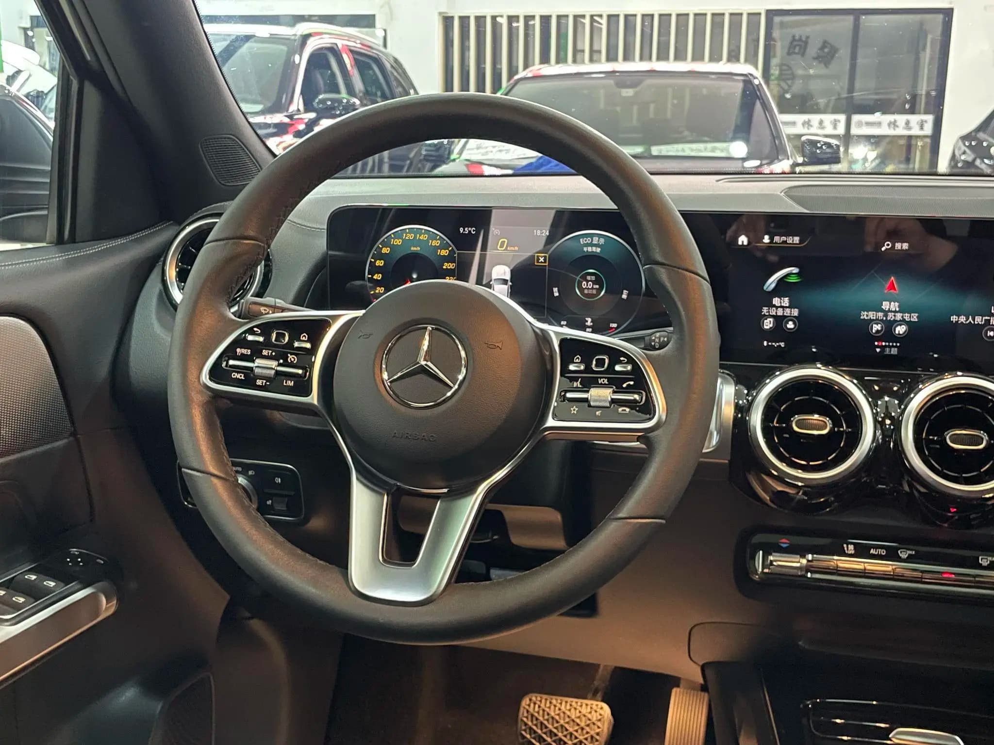 Mercedes-Benz GLB 2022 г. 60104 км. — фото 9