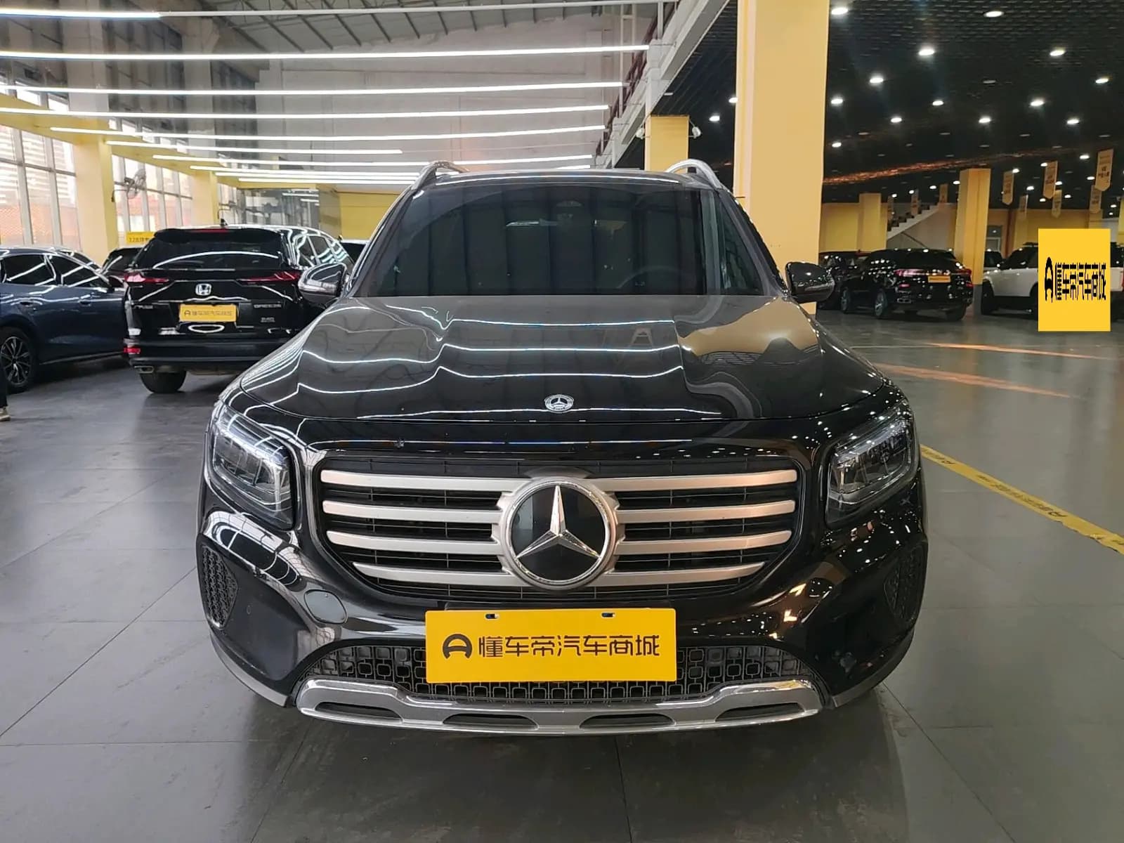 Mercedes-Benz GLB 2024 г. 52358 км. — фото 2