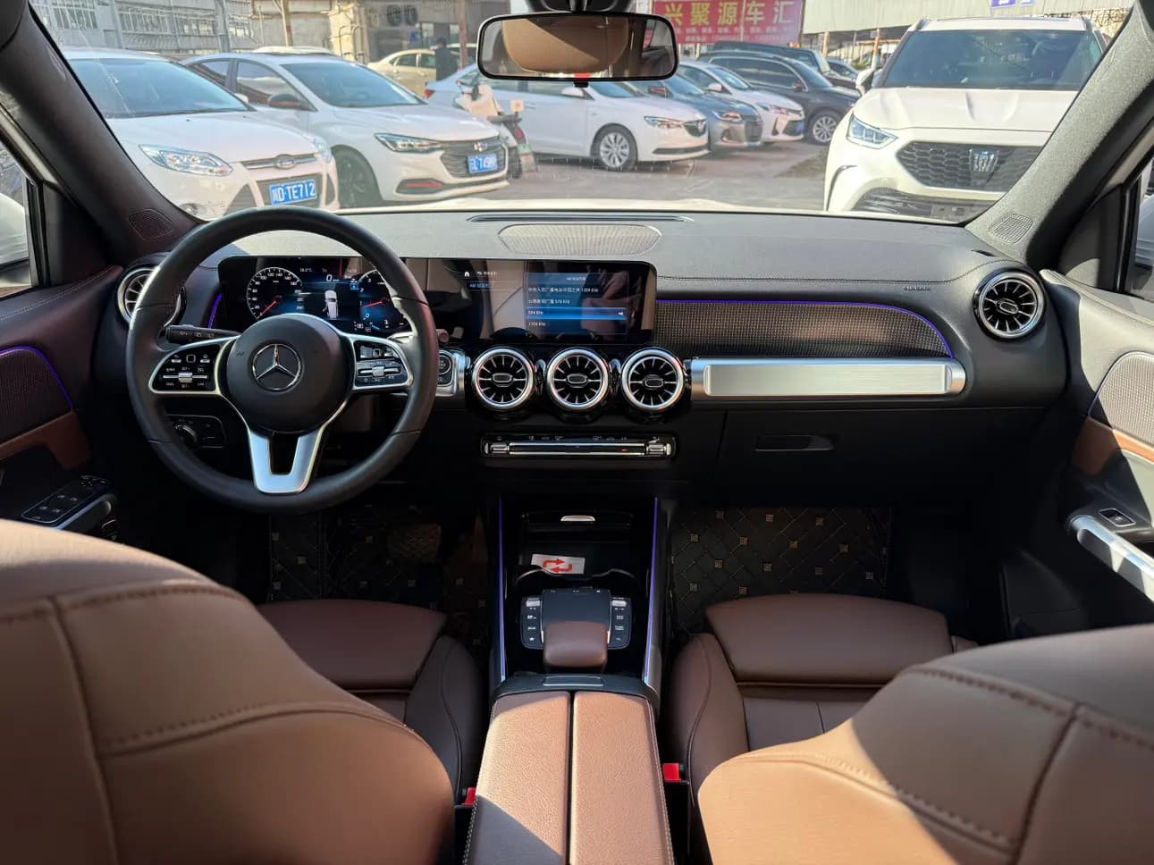 Mercedes-Benz GLB 2023 г. 47105 км. — фото 12