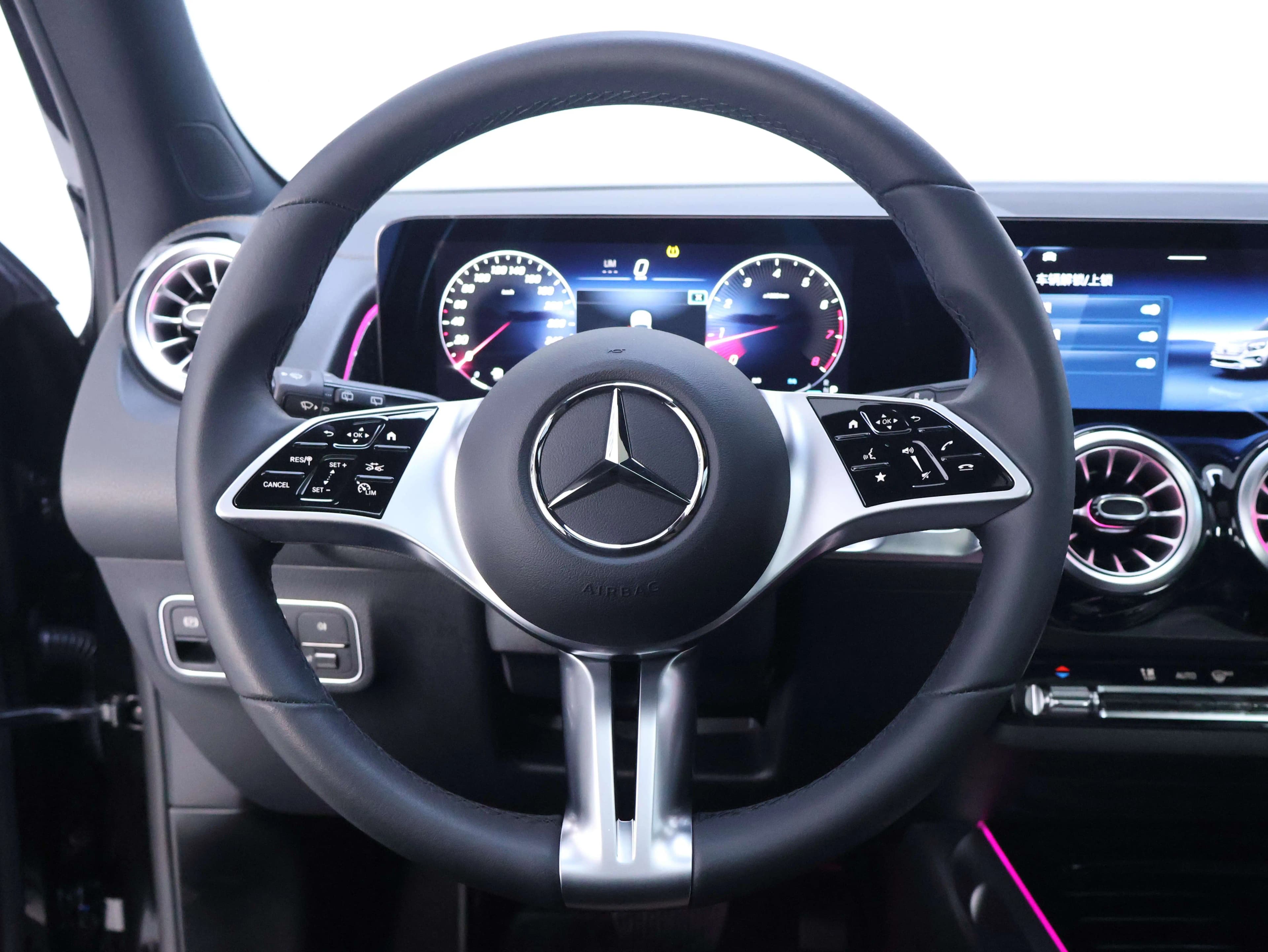 Mercedes-Benz GLB 2025 г. 15760 км. — фото 16