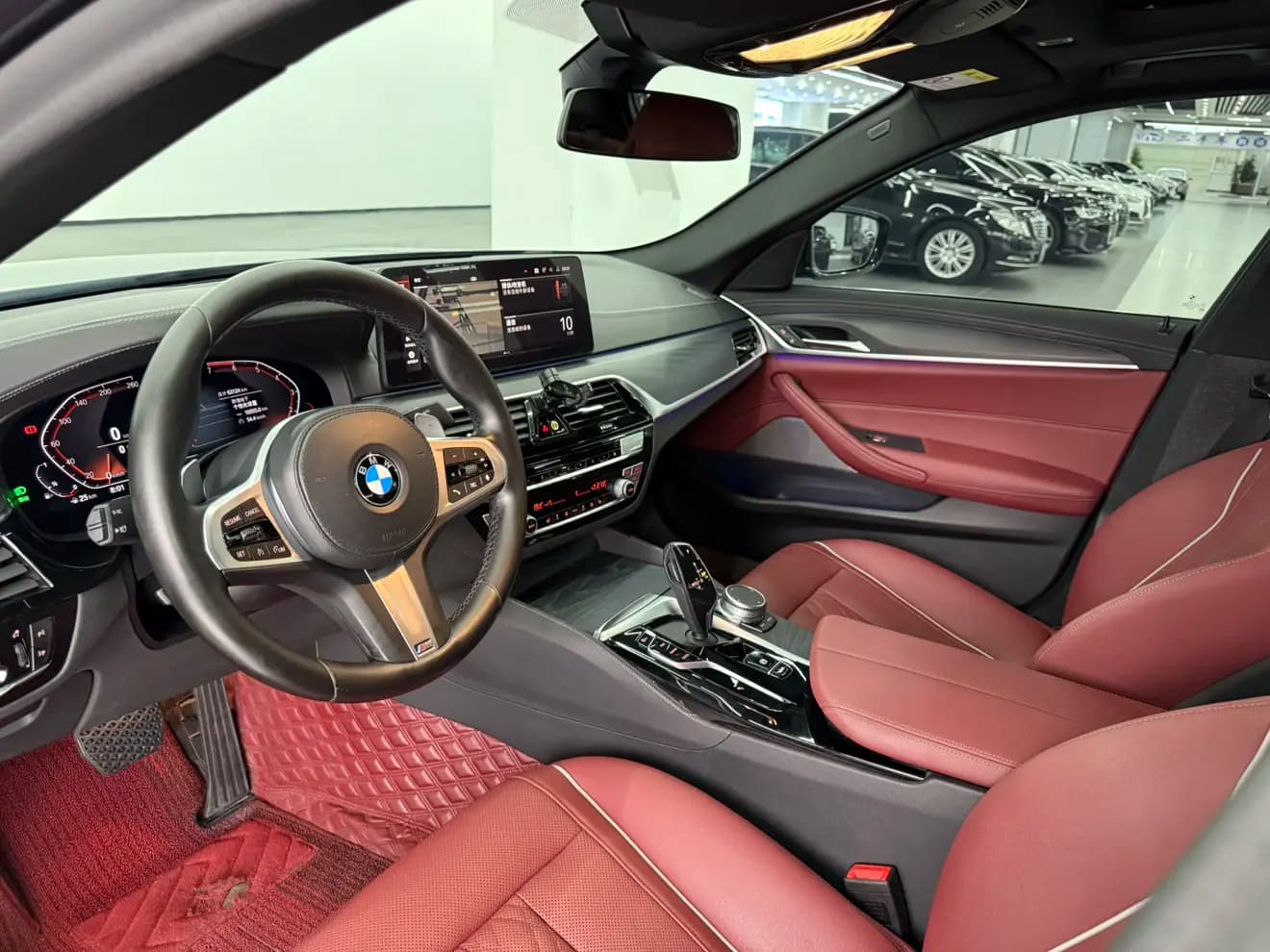 BMW 5 Series 2021 г. 60043 км. — фото 11