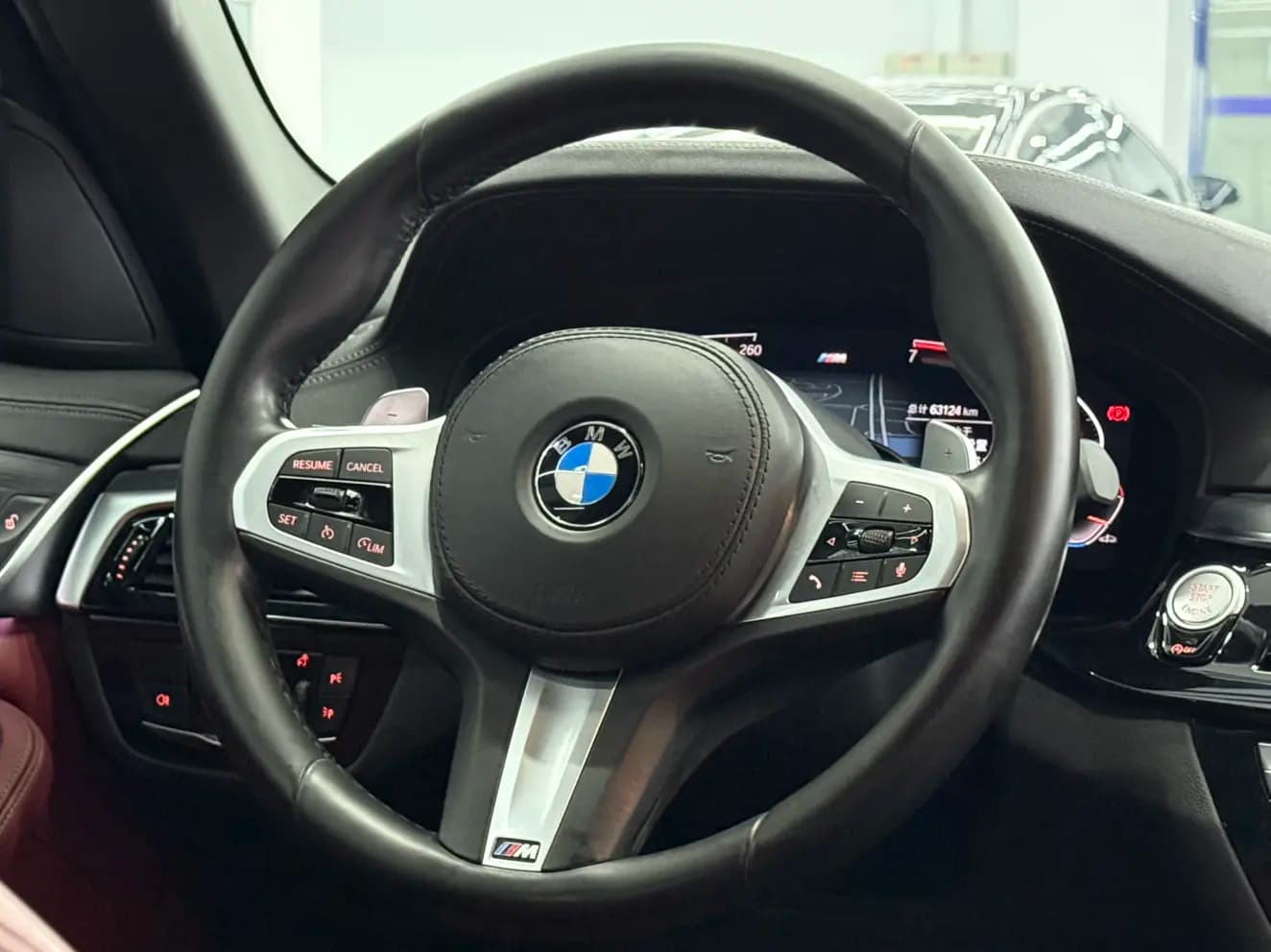BMW 5 Series 2021 г. 60043 км. — фото 10