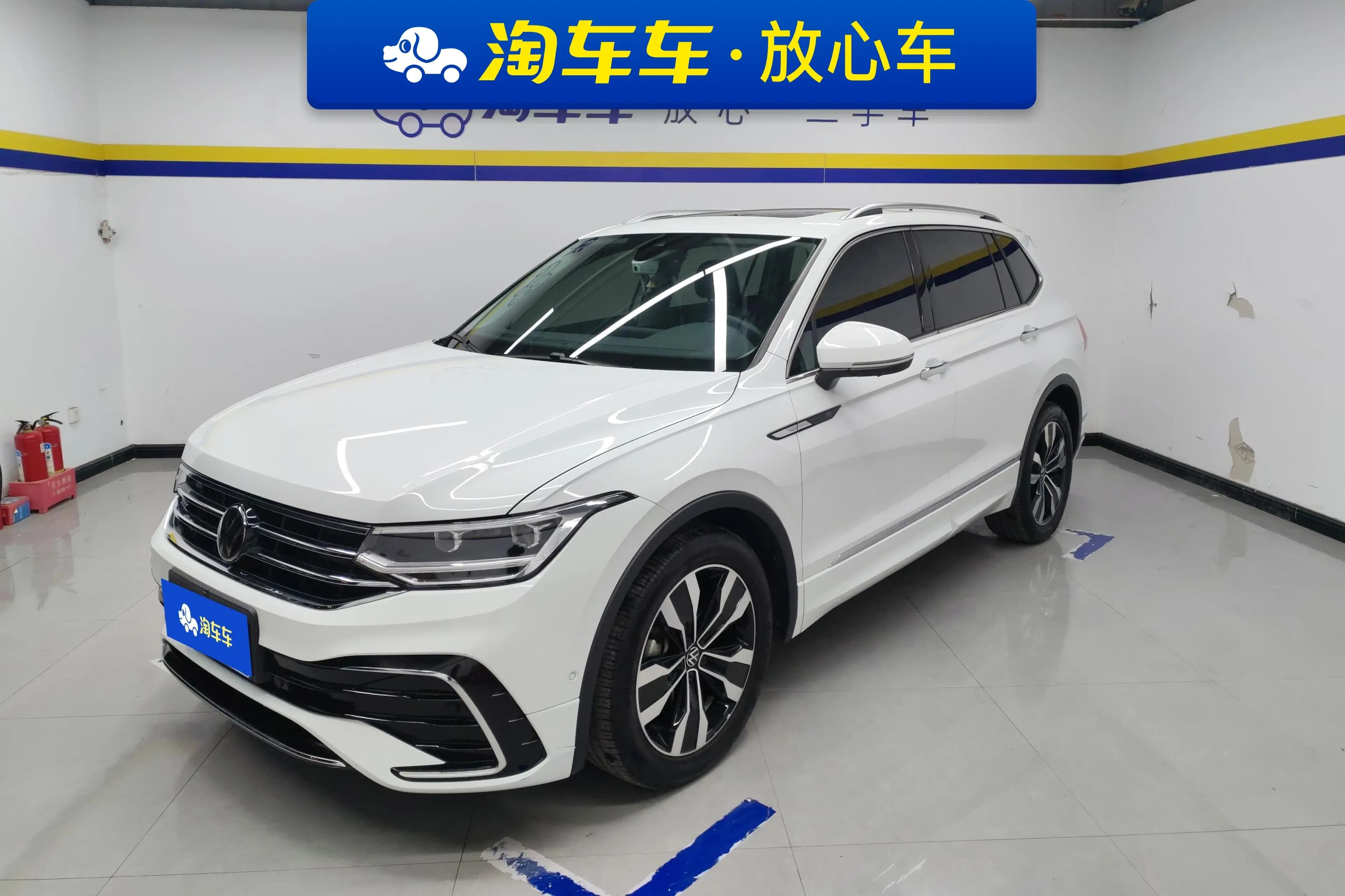 Volkswagen Tiguan L 2023 г. 37889 км.