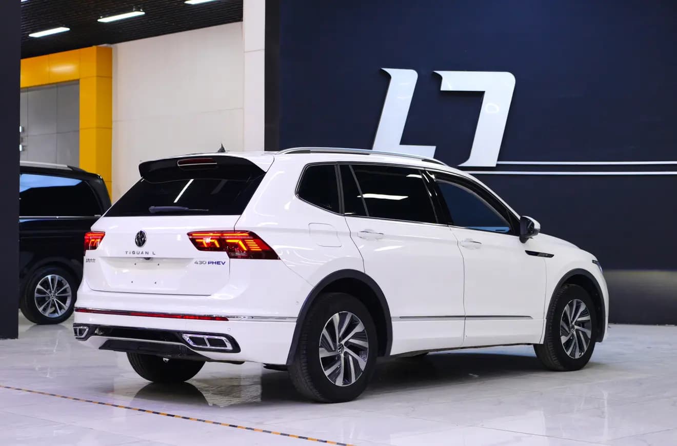 Volkswagen Tiguan L PHEV 2022 г. 54090 км. — фото 5