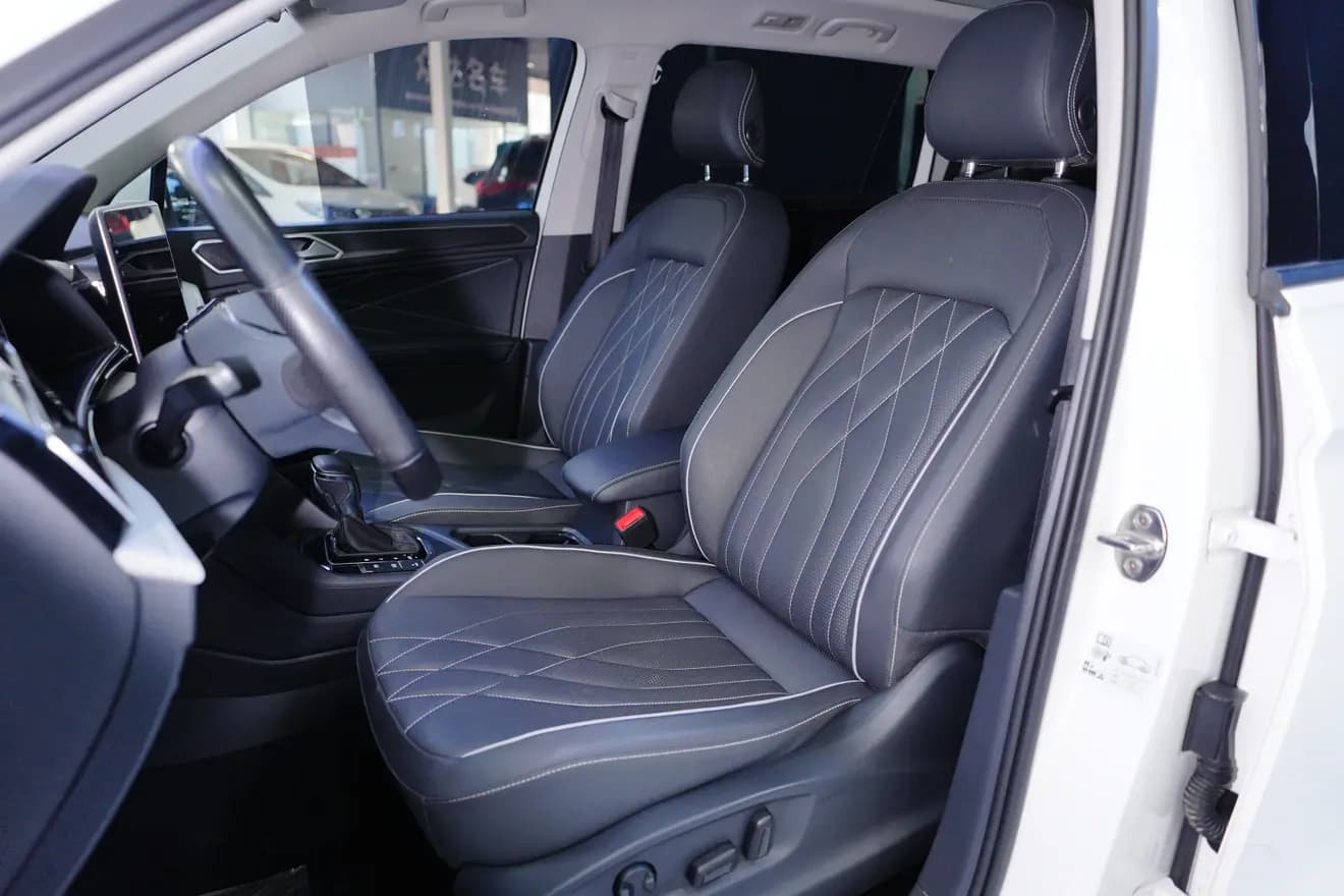 Volkswagen Tiguan L PHEV 2022 г. 54090 км. — фото 8