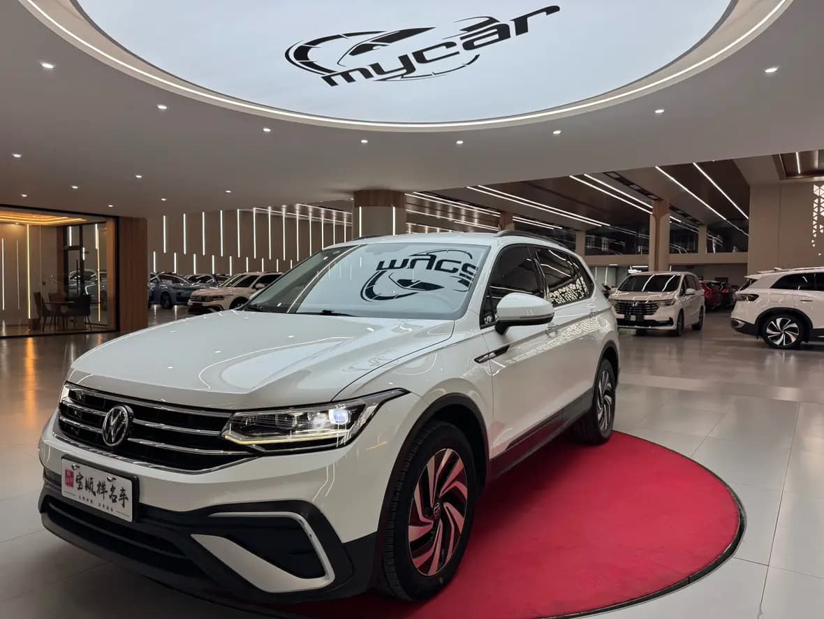 Volkswagen Tiguan L 2022 г. 98391 км.