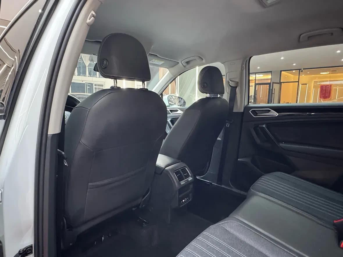 Volkswagen Tiguan L 2022 г. 98391 км. — фото 34