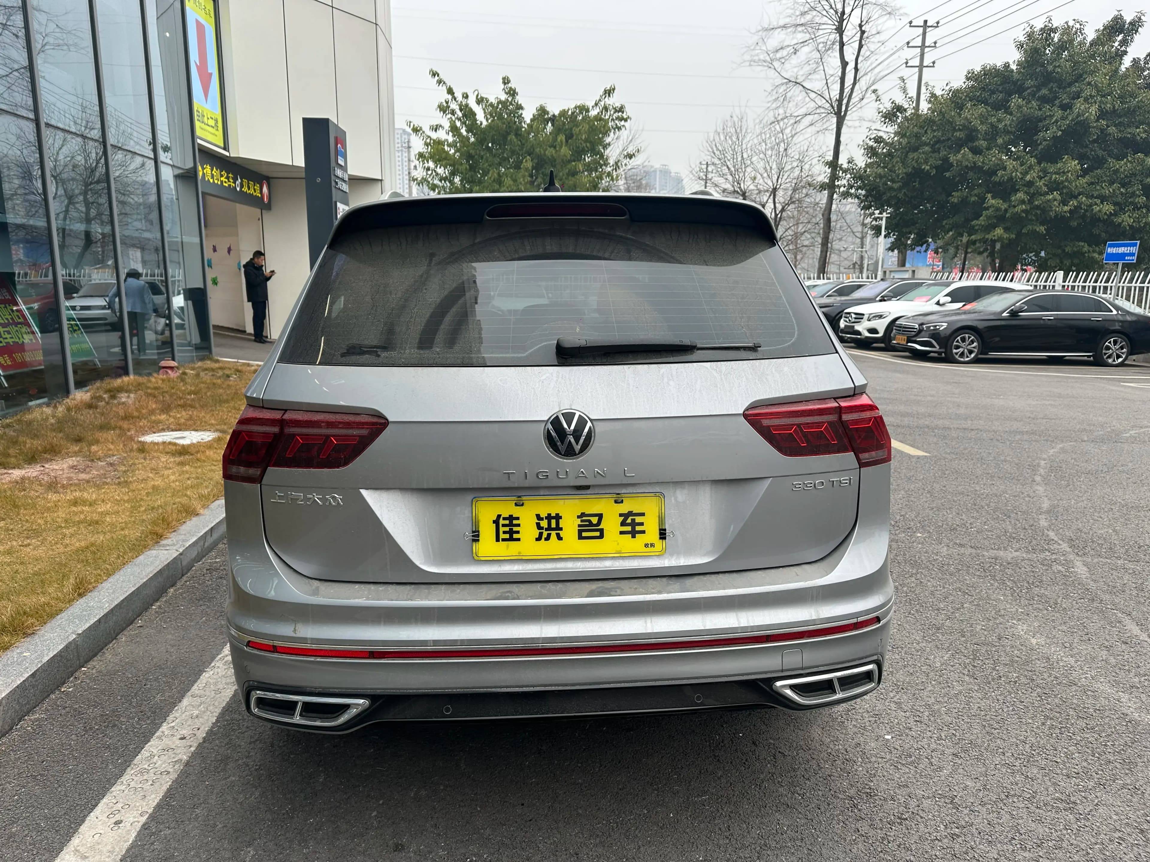 Volkswagen Tiguan L 2021 г. 60092 км. — фото 5