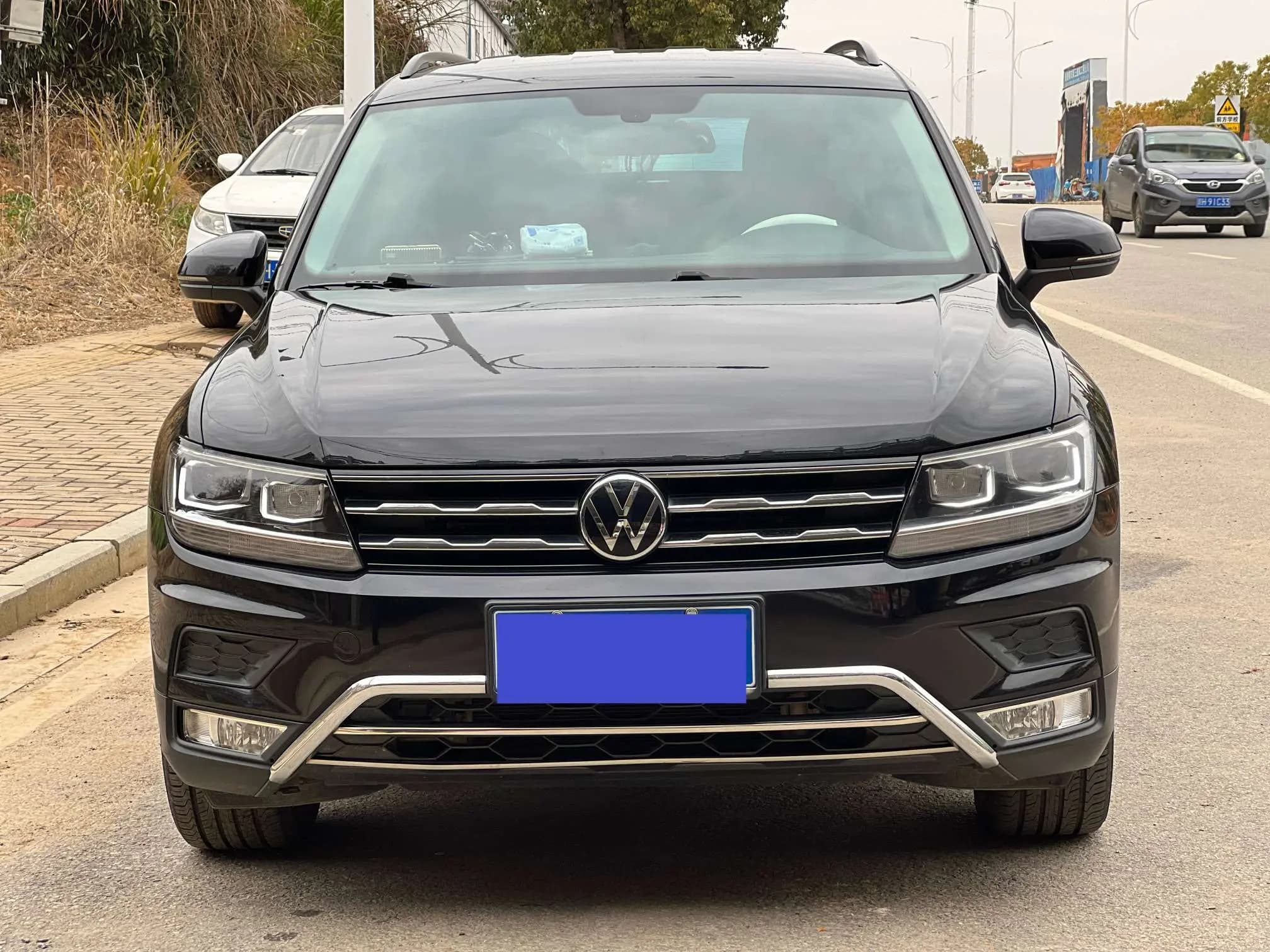 Volkswagen Tiguan L 2021 г. 84093 км. — фото 2