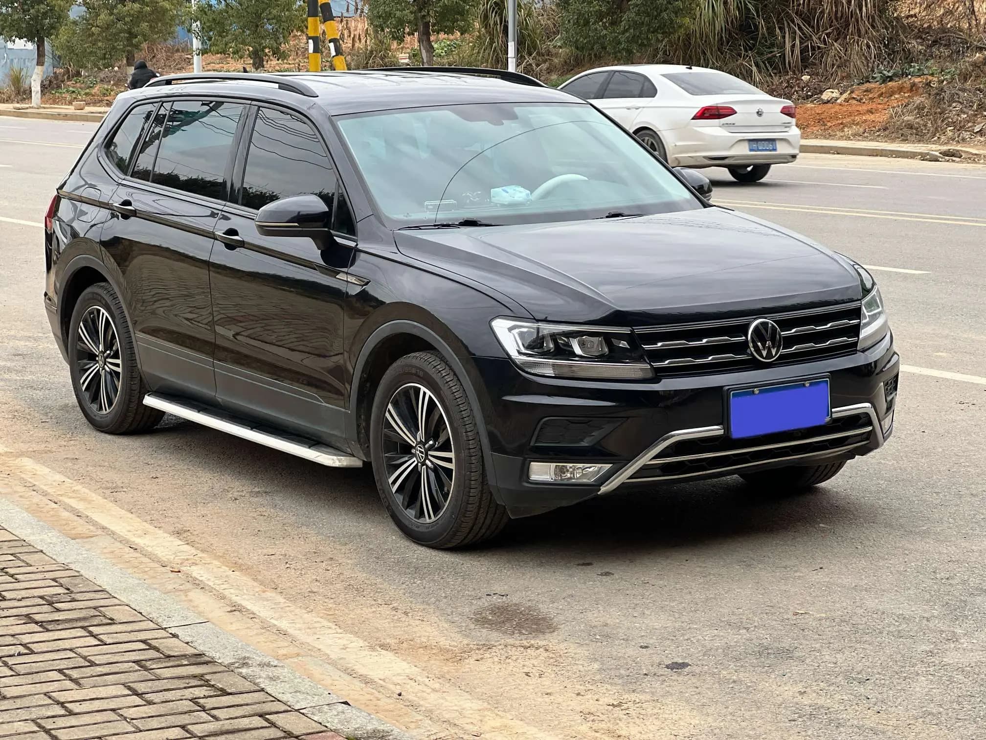 Volkswagen Tiguan L 2021 г. 84093 км. — фото 3