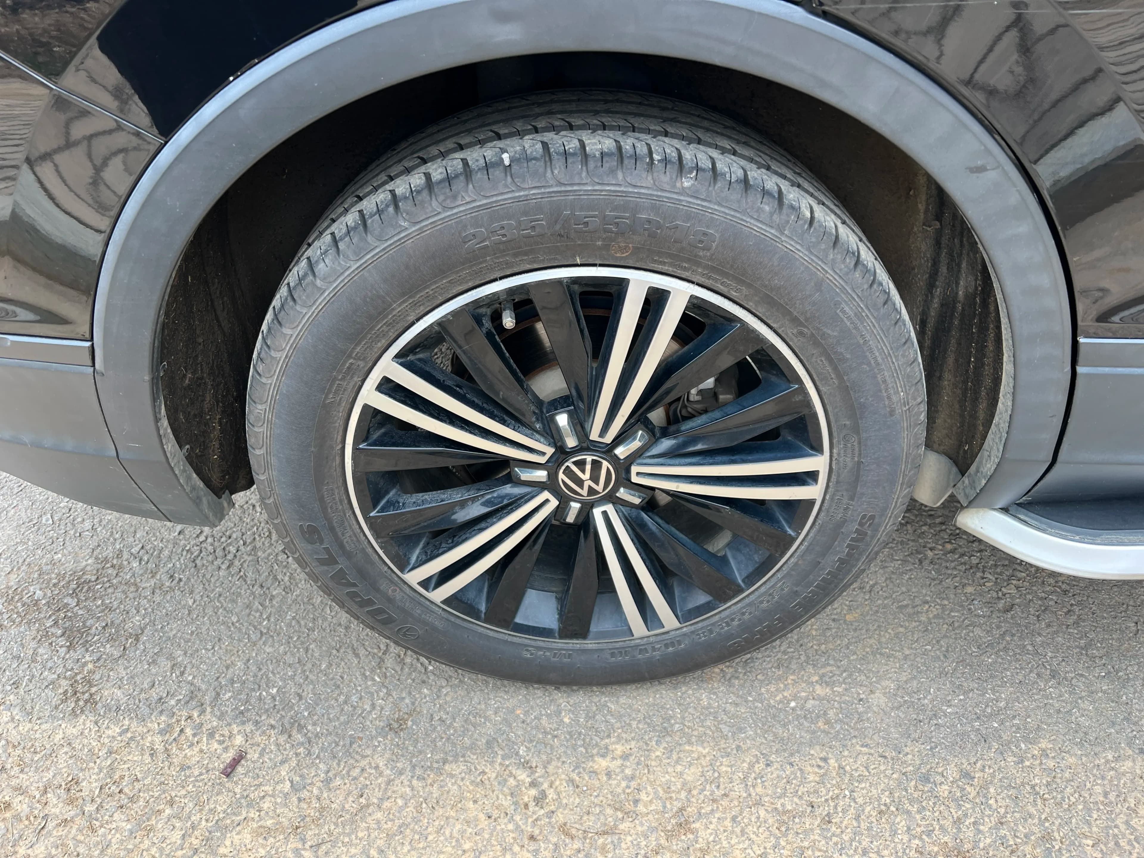 Volkswagen Tiguan L 2021 г. 84093 км. — фото 9