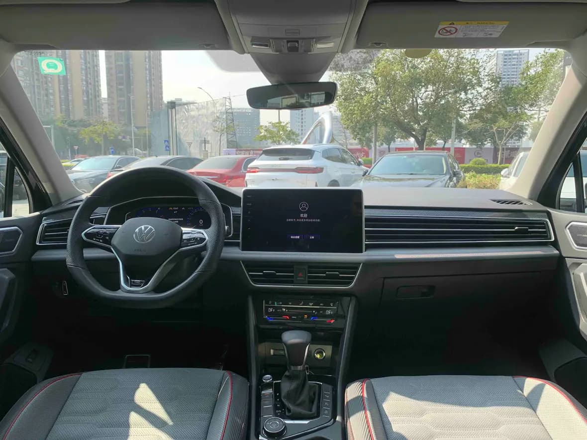 Volkswagen Tiguan L 2022 г. 12898 км. — фото 15