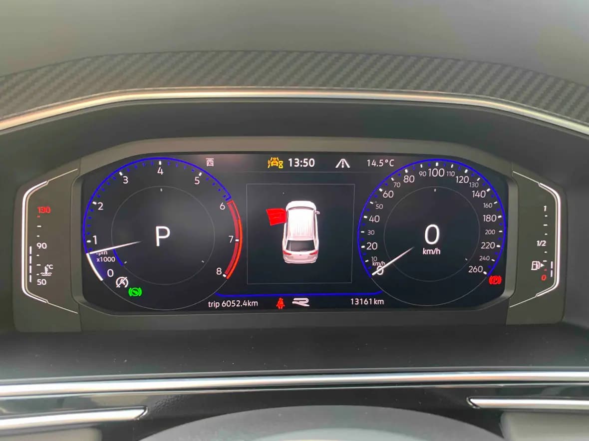 Volkswagen Tiguan L 2022 г. 12898 км. — фото 17