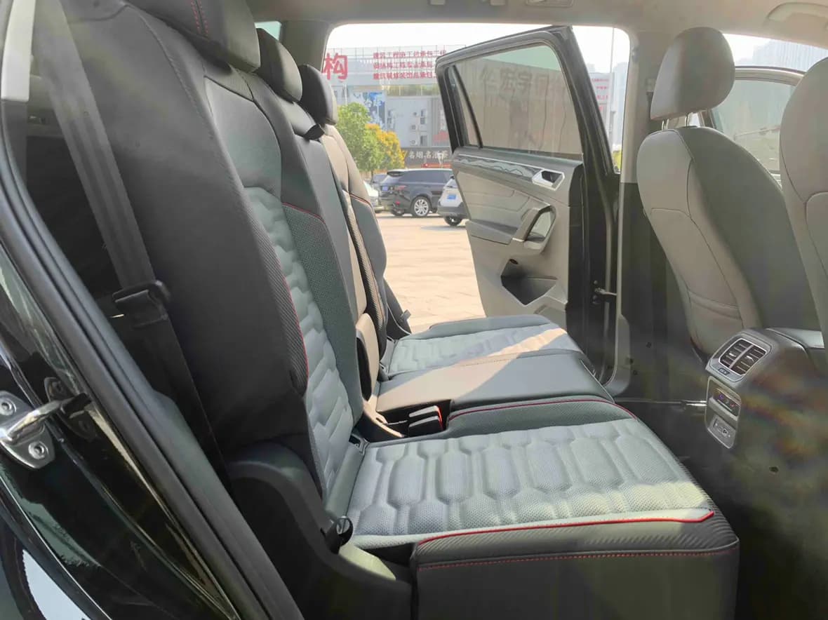 Volkswagen Tiguan L 2022 г. 12898 км. — фото 27