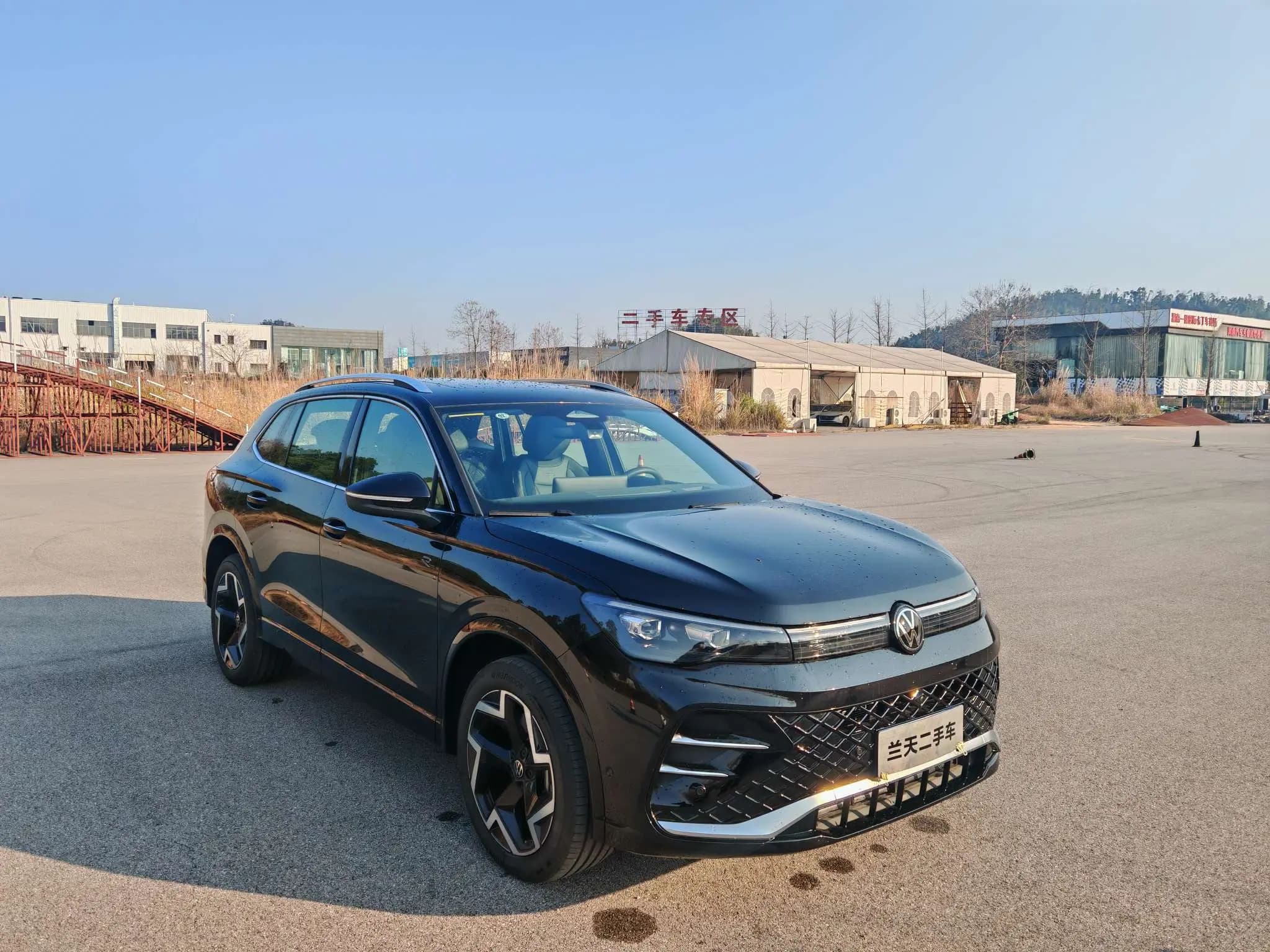 Volkswagen Tiguan L 2025 г. 1600 км. — фото 3