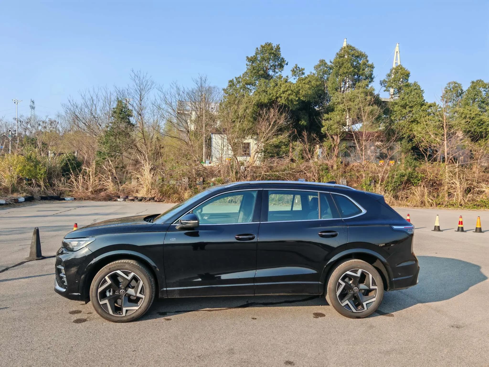 Volkswagen Tiguan L 2025 г. 1600 км. — фото 4