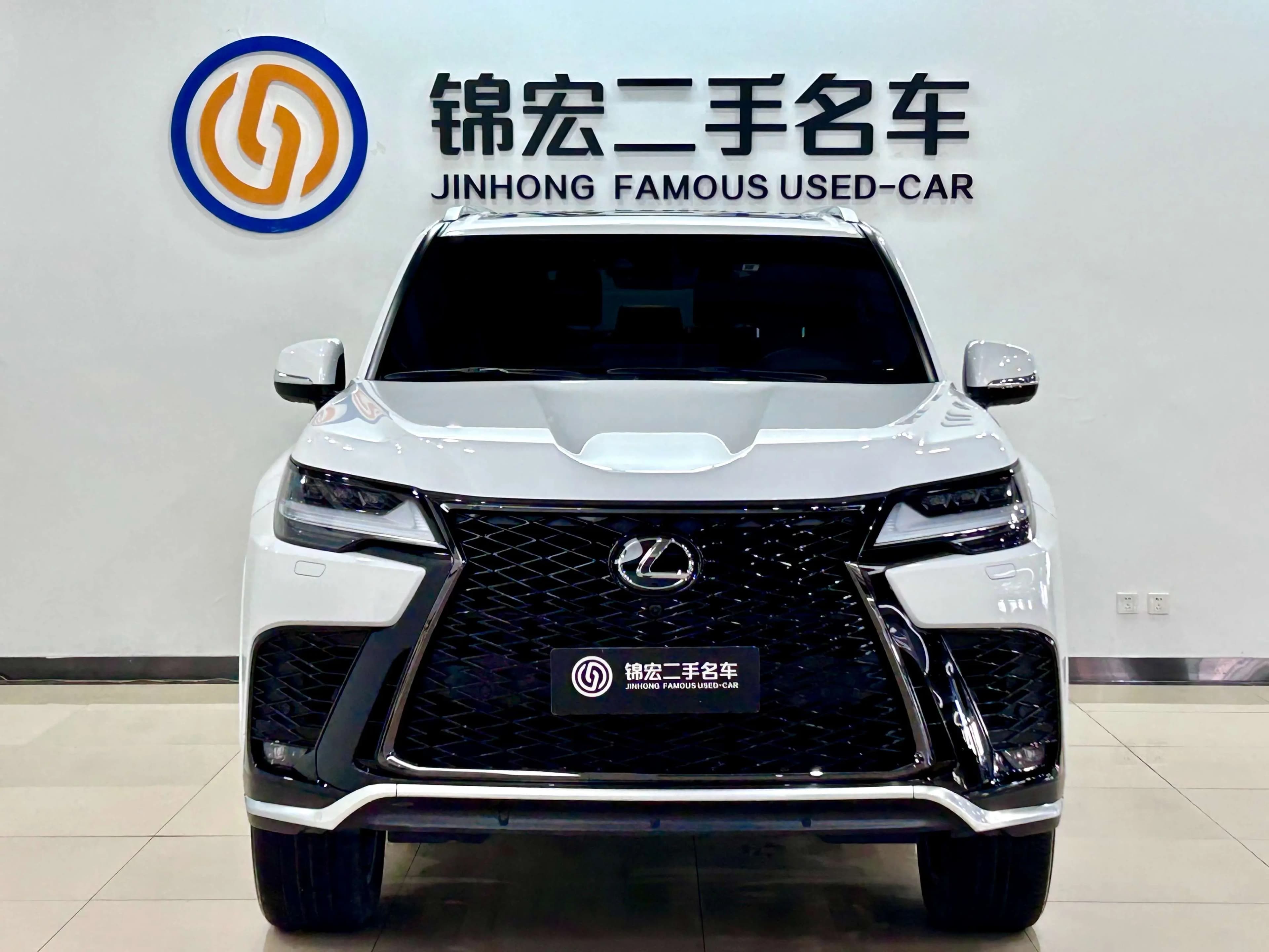 Lexus LX 2023 г. 30064 км. — фото 2