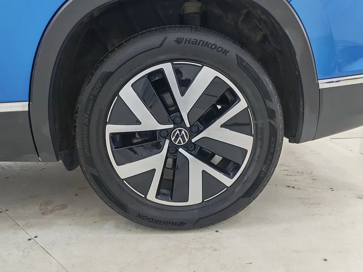 Volkswagen Tayron 2023 г. 23000 км. — фото 7
