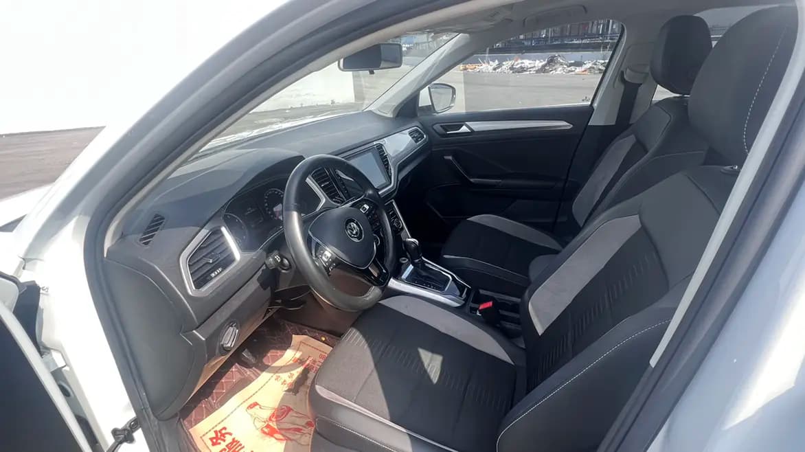 Volkswagen T-Roc 2021 г. 65020 км. — фото 9