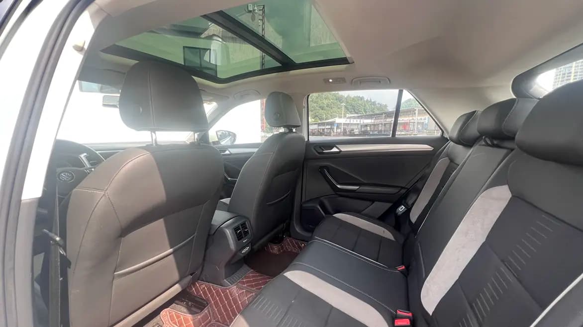 Volkswagen T-Roc 2021 г. 65020 км. — фото 10